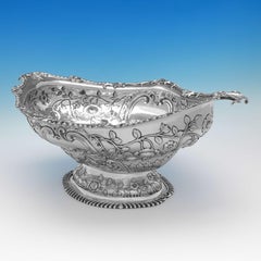 Large Oval Antique English Sterling Silver Centrepiece or Dish, London, 1908