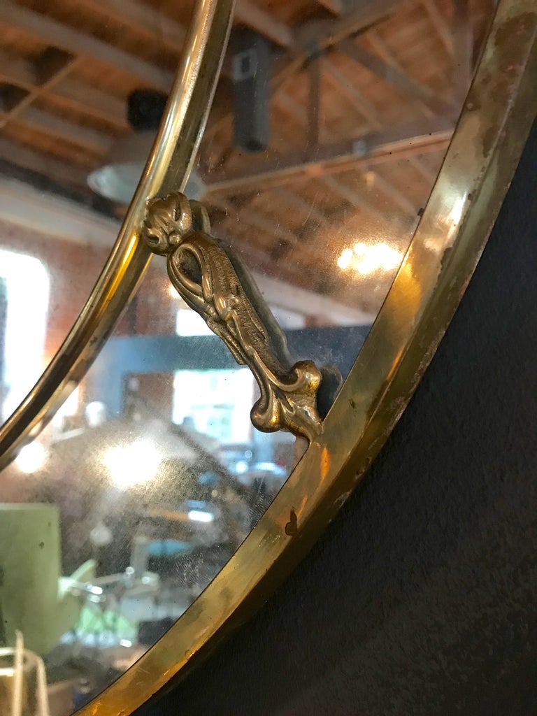 Large Oval Art Deco Mirror with Brass Decorations, Italy, 1930s In Good Condition In Los Angeles, CA
