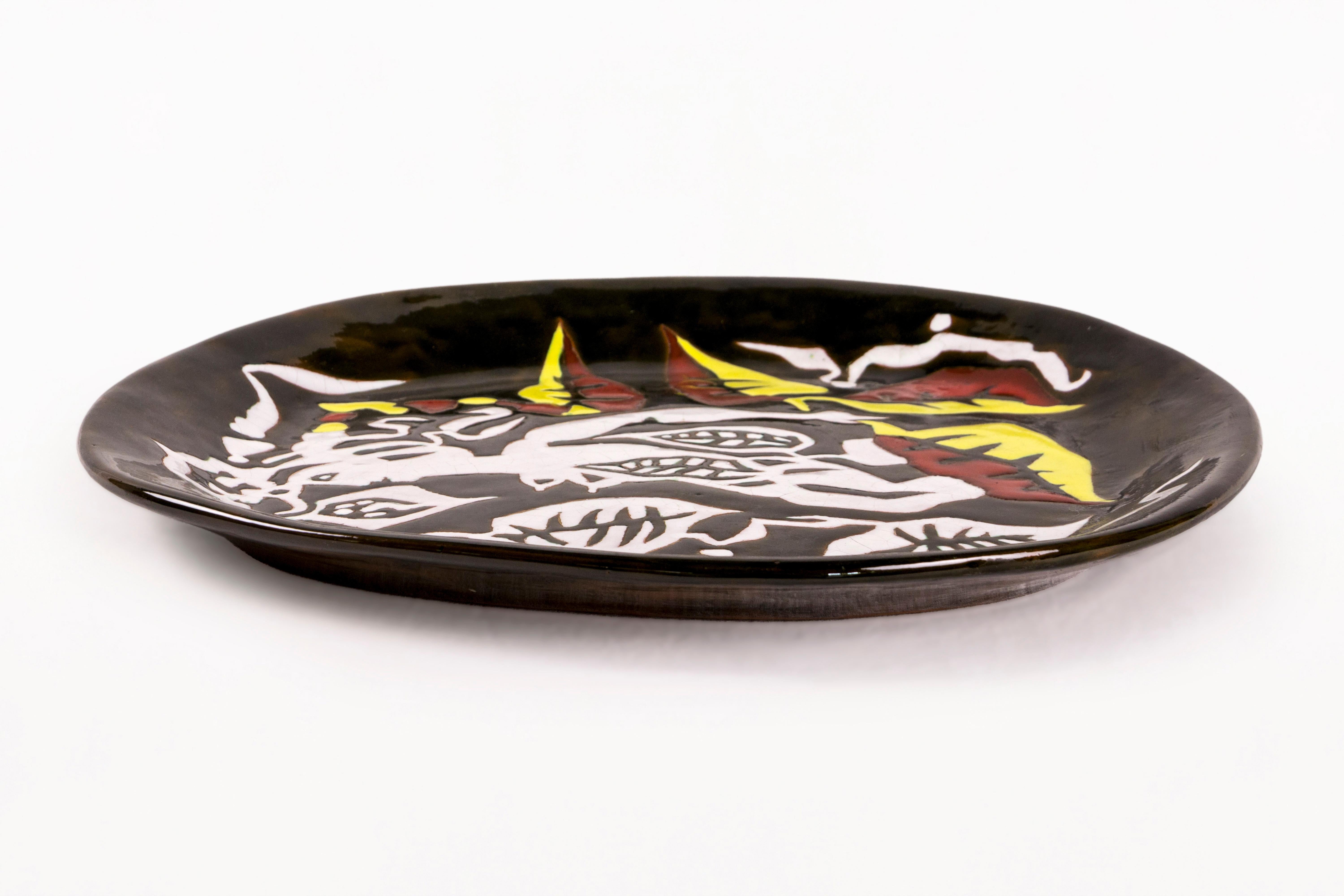Mid-Century Modern Grande assiette ovale en céramique Baccanal par Jean Lurçat, Circa 1950, France. en vente