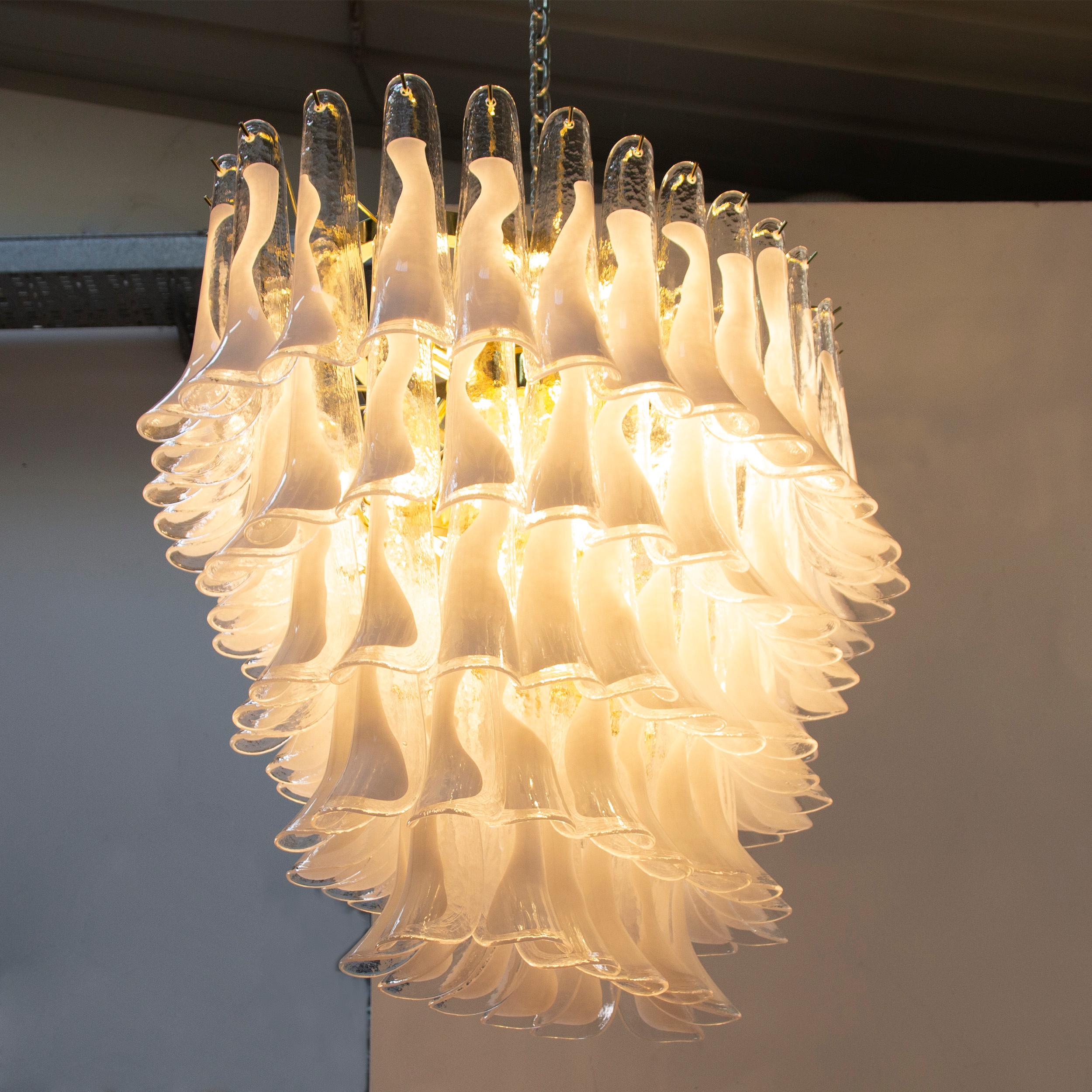 Large Oval Chandelier in White and Clear Murano Glass, Italy 1