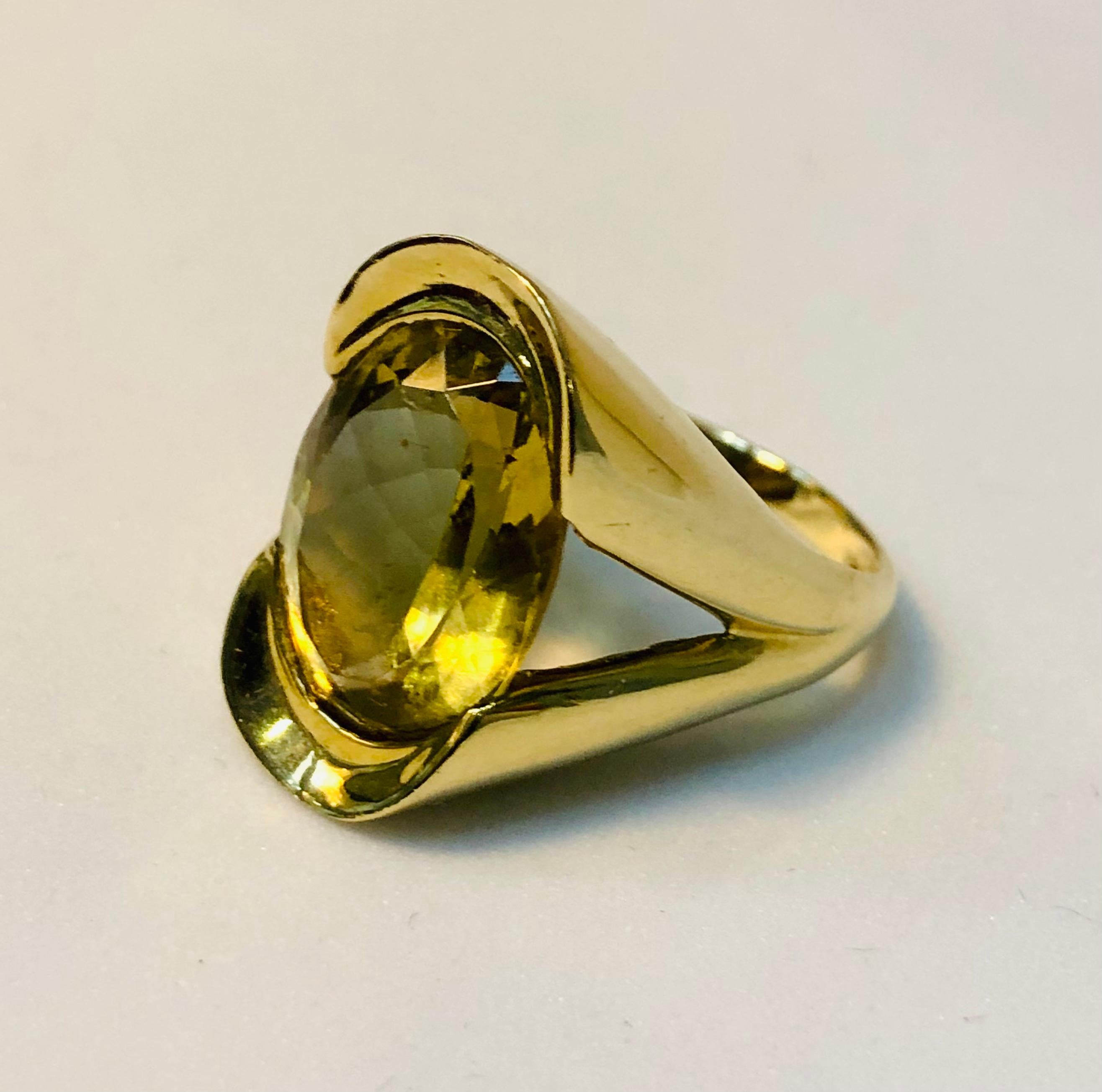 Large Oval Citrine Cocktail Ring, 9 Karat Gold 1