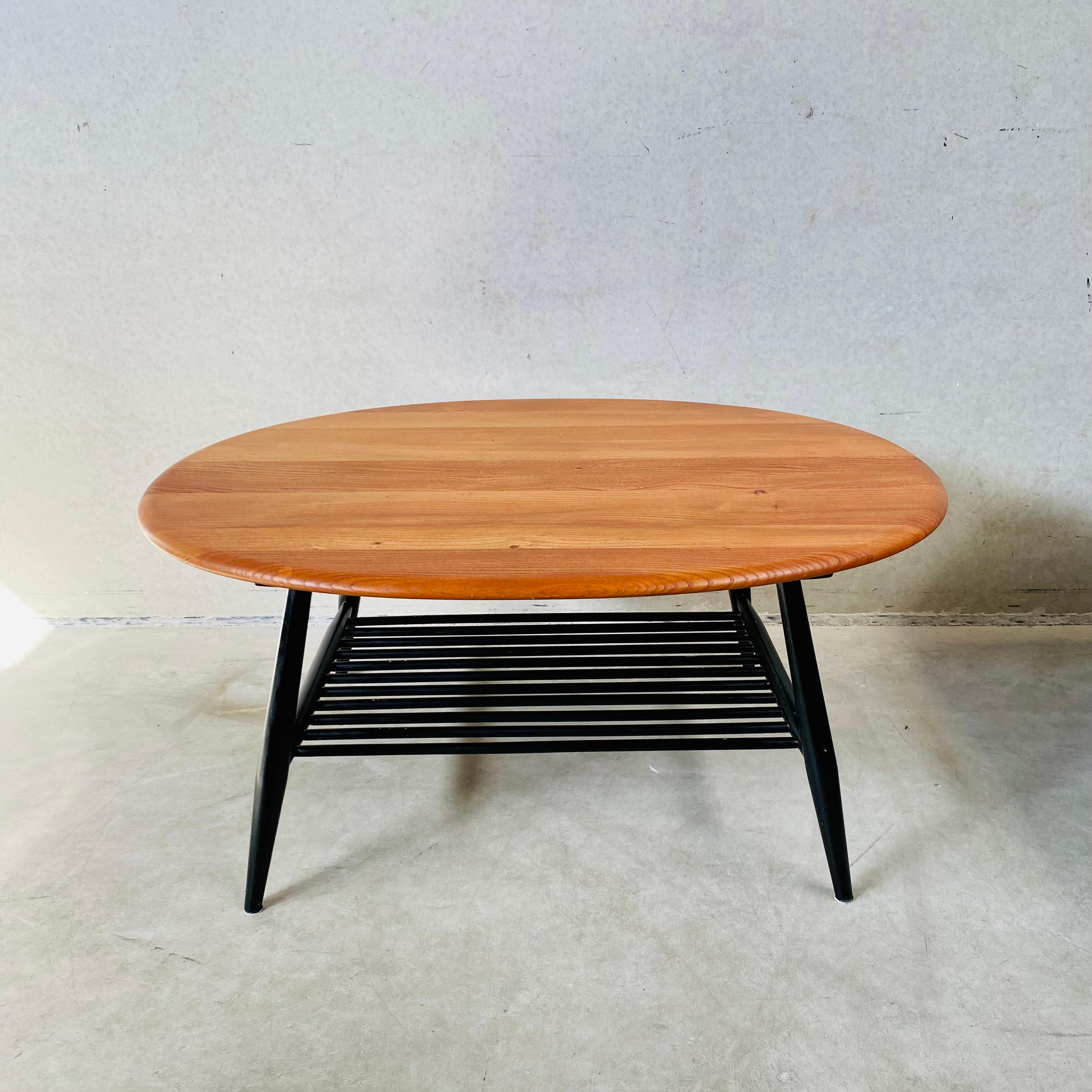 Wood Large Oval Coffee Table by Lucian Ercolani for Ercol, United Kingdom, 1970 For Sale