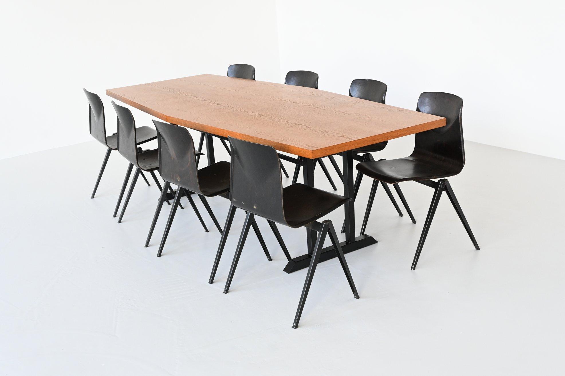 Large Oval Conference or Dining Table Oak Wood, The Netherlands, 1970 8