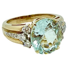Large Oval Cut Light Blue Natural Aquamarine Diamond Ring Valuation Bargain