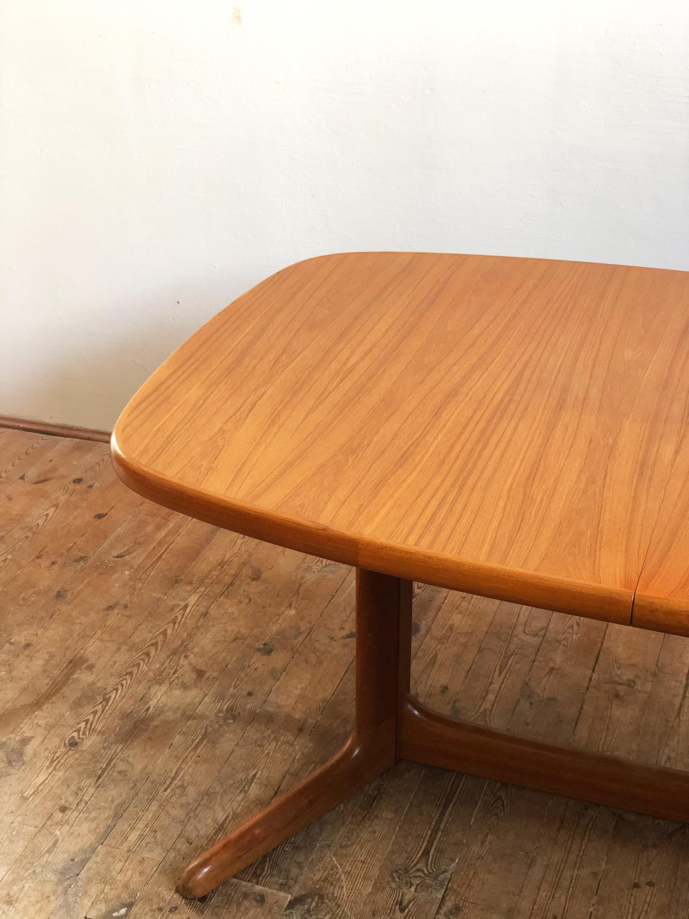 Large Oval Danish Midcentury Extendable Teak Dining Table by Rasmus, 1960s In Good Condition In Munich, Bavaria