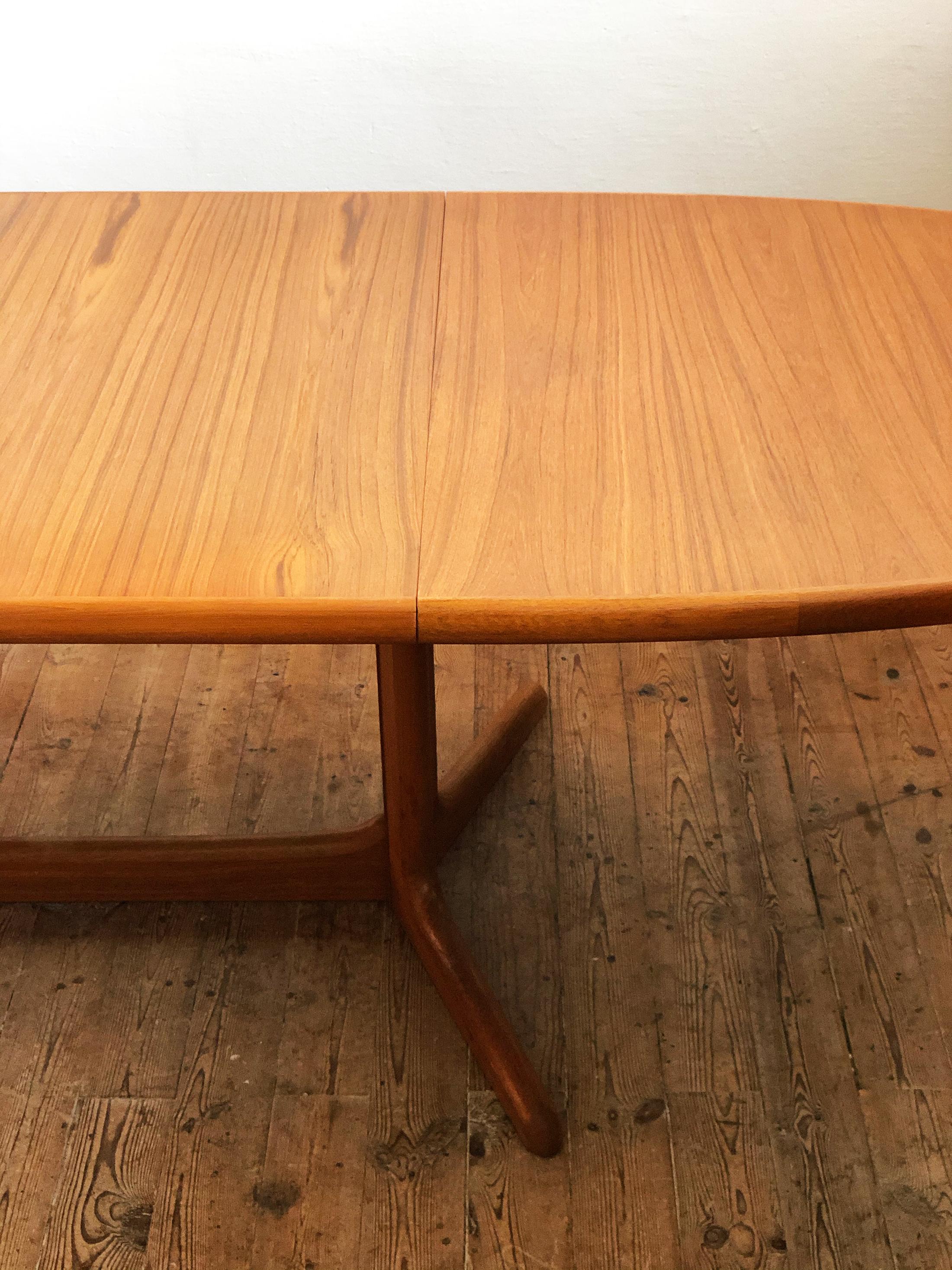 Large Oval Danish Midcentury Extendable Teak Dining Table by Rasmus, 1960s 1