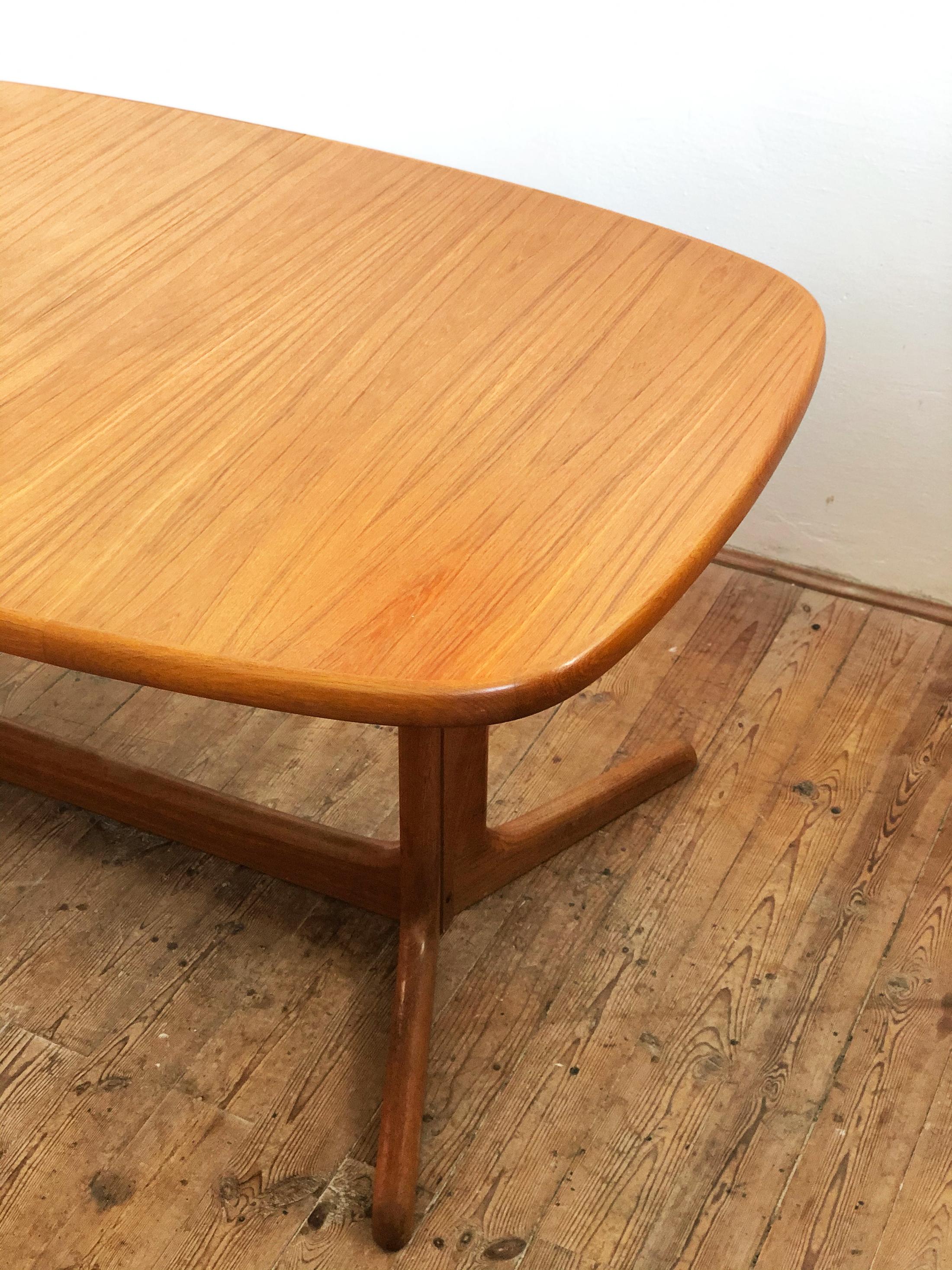 Large Oval Danish Midcentury Extendable Teak Dining Table by Rasmus, 1960s 2
