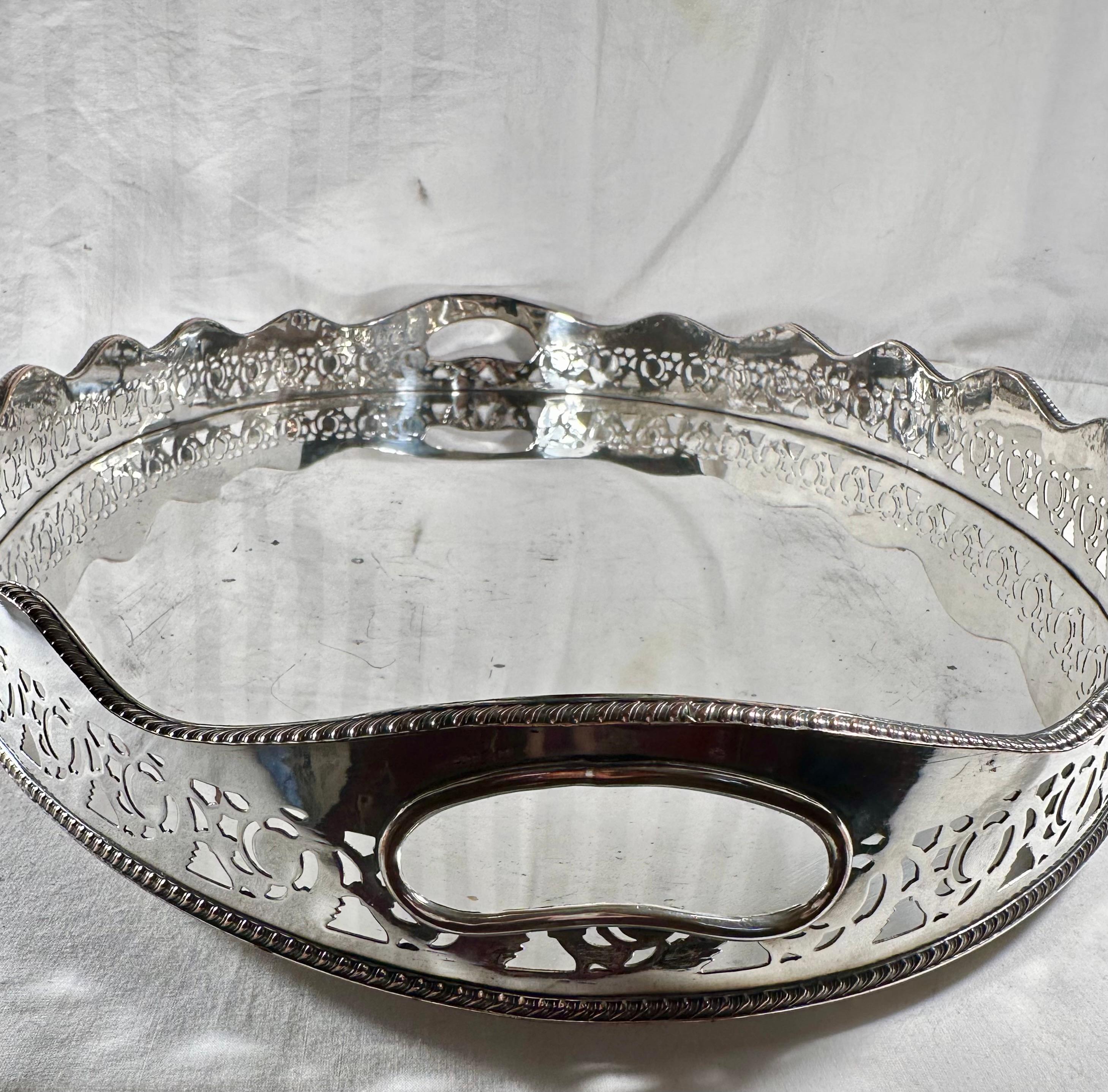 English Large Oval Edwardian Gallery Butler Tray Hallmarked Silver Plate. For Sale