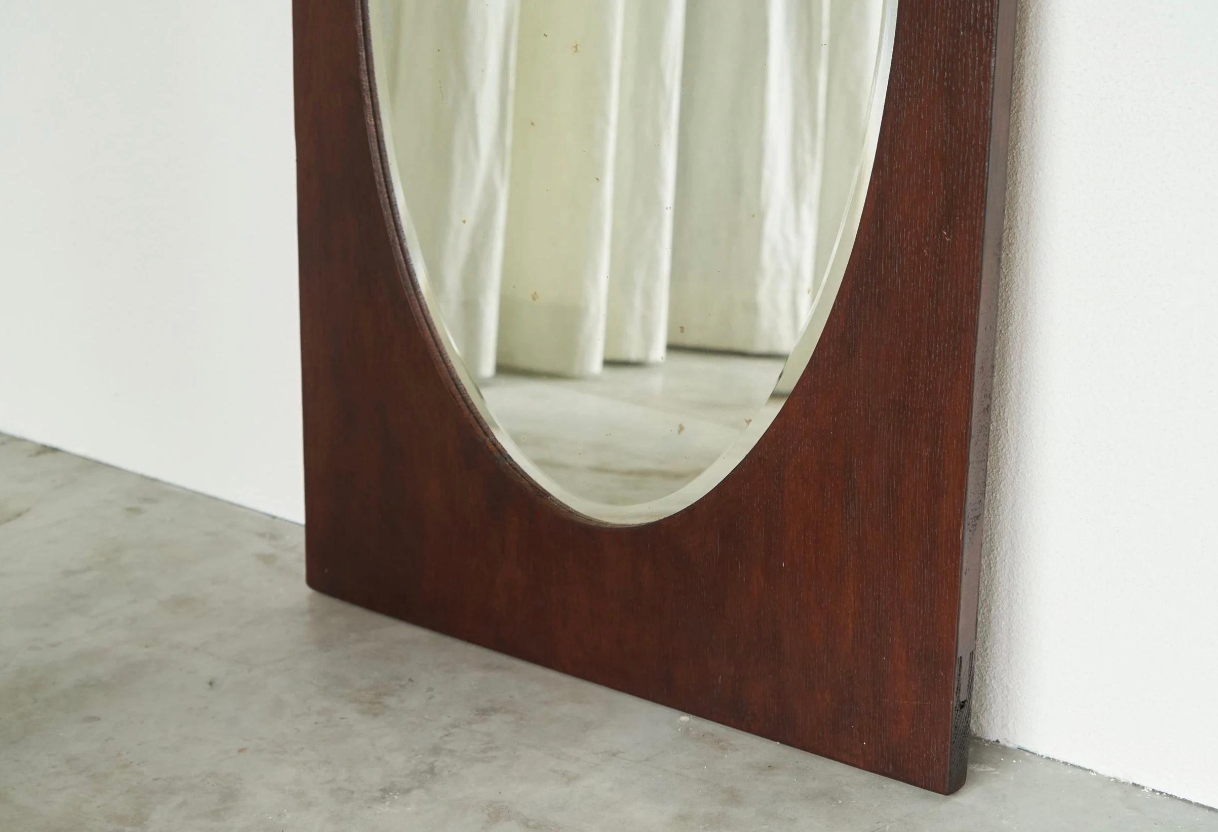 Hand-Crafted Large Oval Facetted Mirror in a Rectangular Oak Frame 1920s For Sale