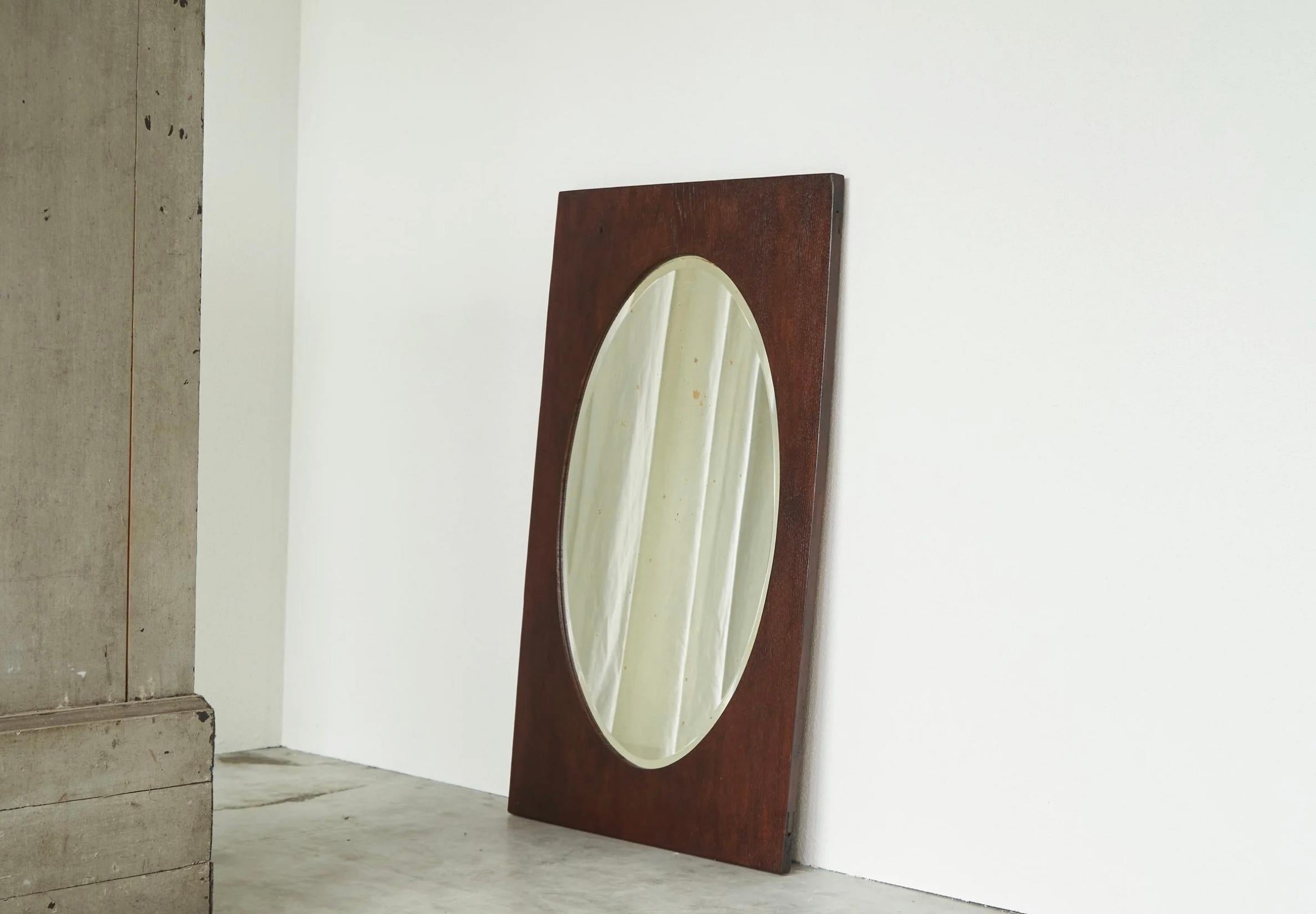 Large Oval Facetted Mirror in a Rectangular Oak Frame 1920s In Good Condition For Sale In Meer, VAN
