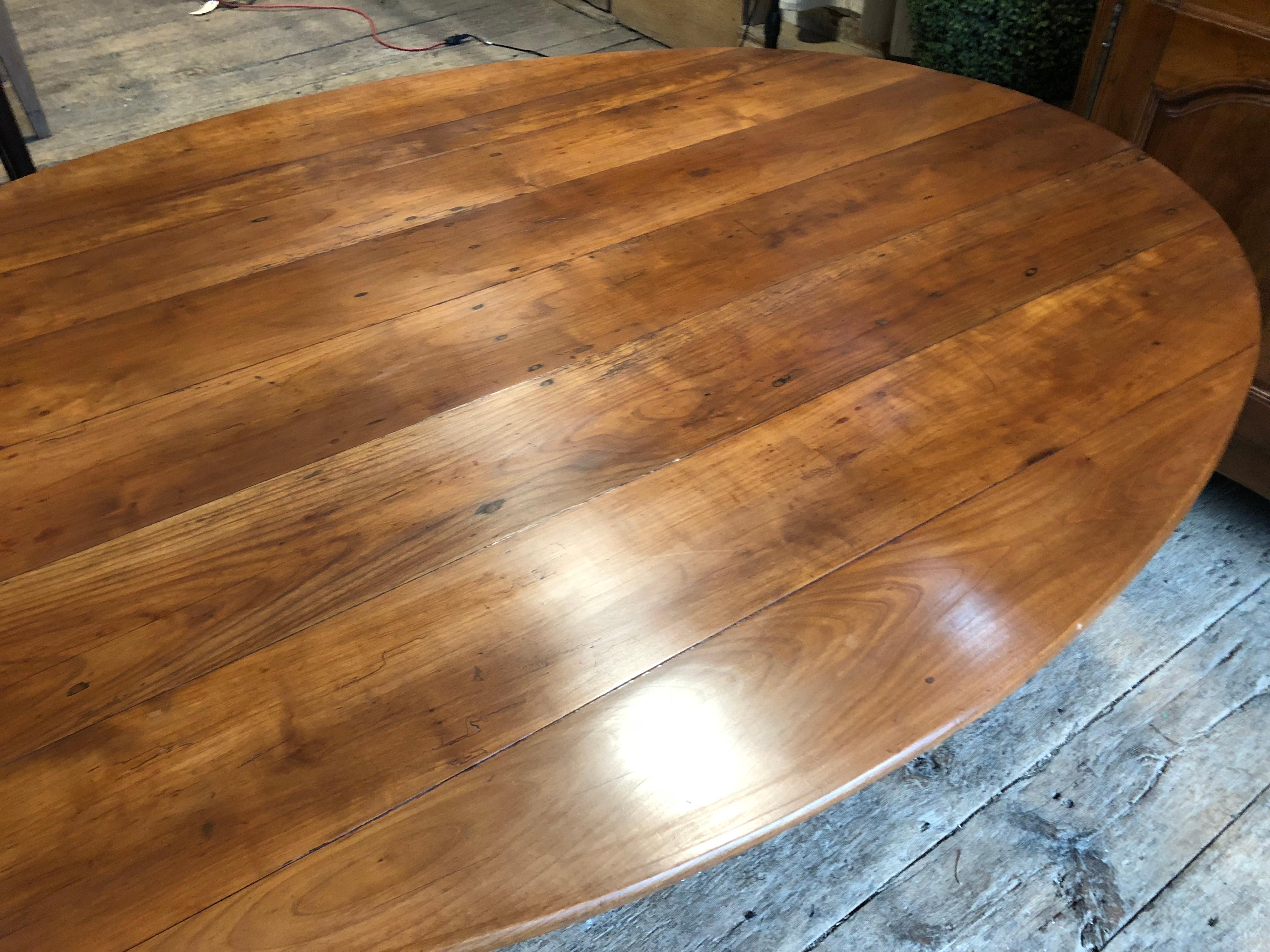 Large Oval Farm Table, Cherrywood, French, 19th Century In Excellent Condition In Doylestown, PA
