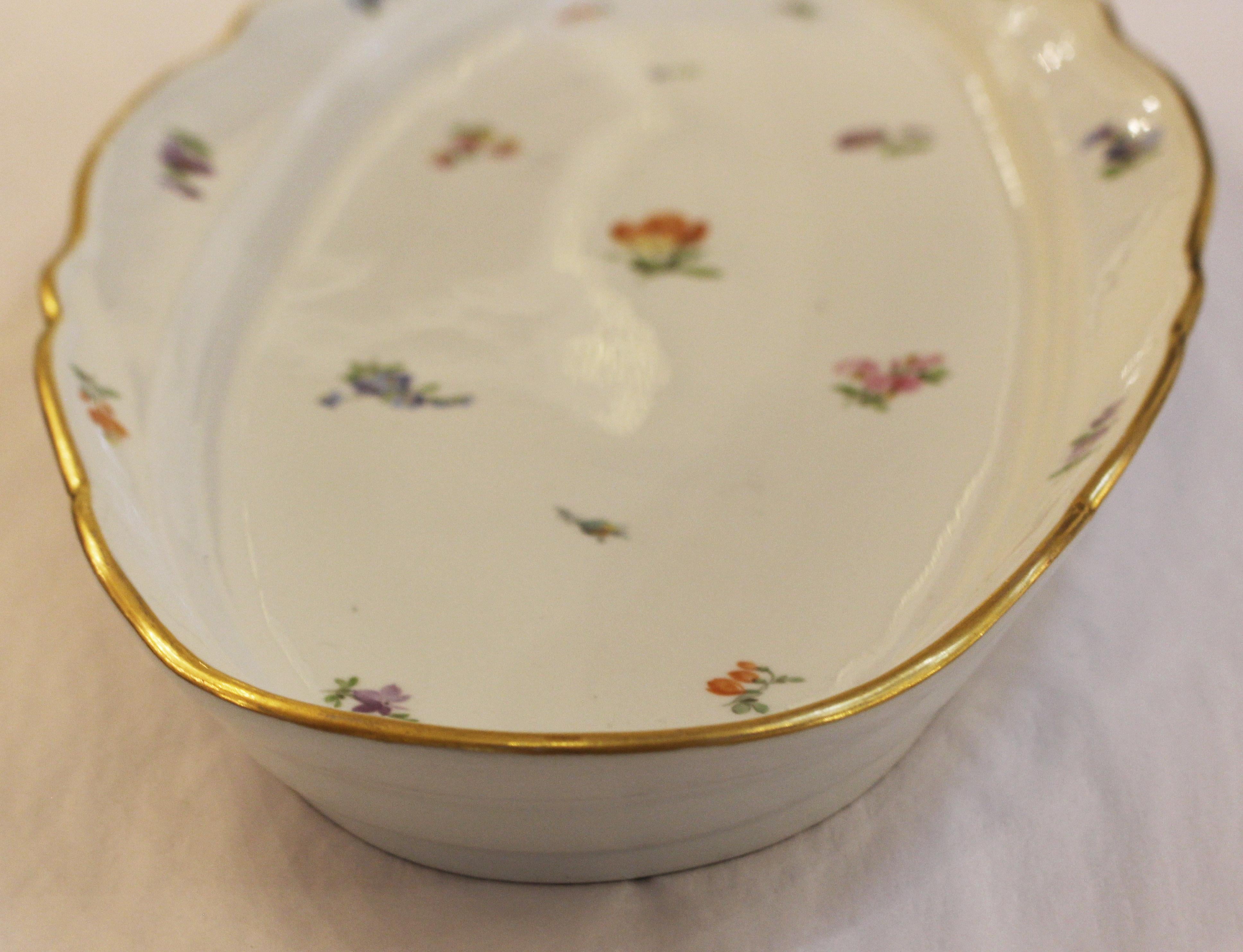 XIXe siècle Grand plat à poisson ovale de Meissen en vente