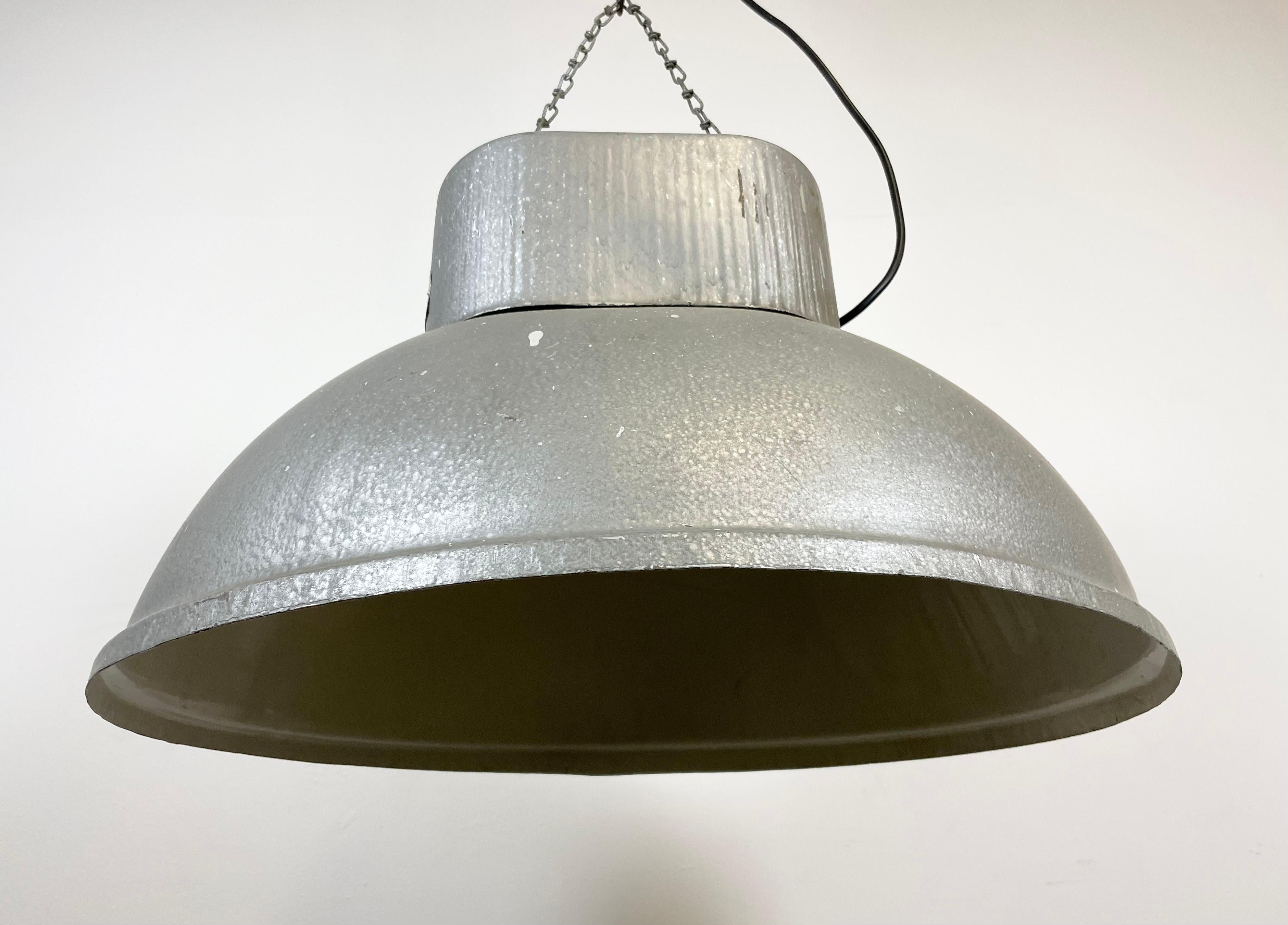 Large Oval Industrial Polish Factory Pendant Lamp from Predom Mesko, 1970s For Sale 3