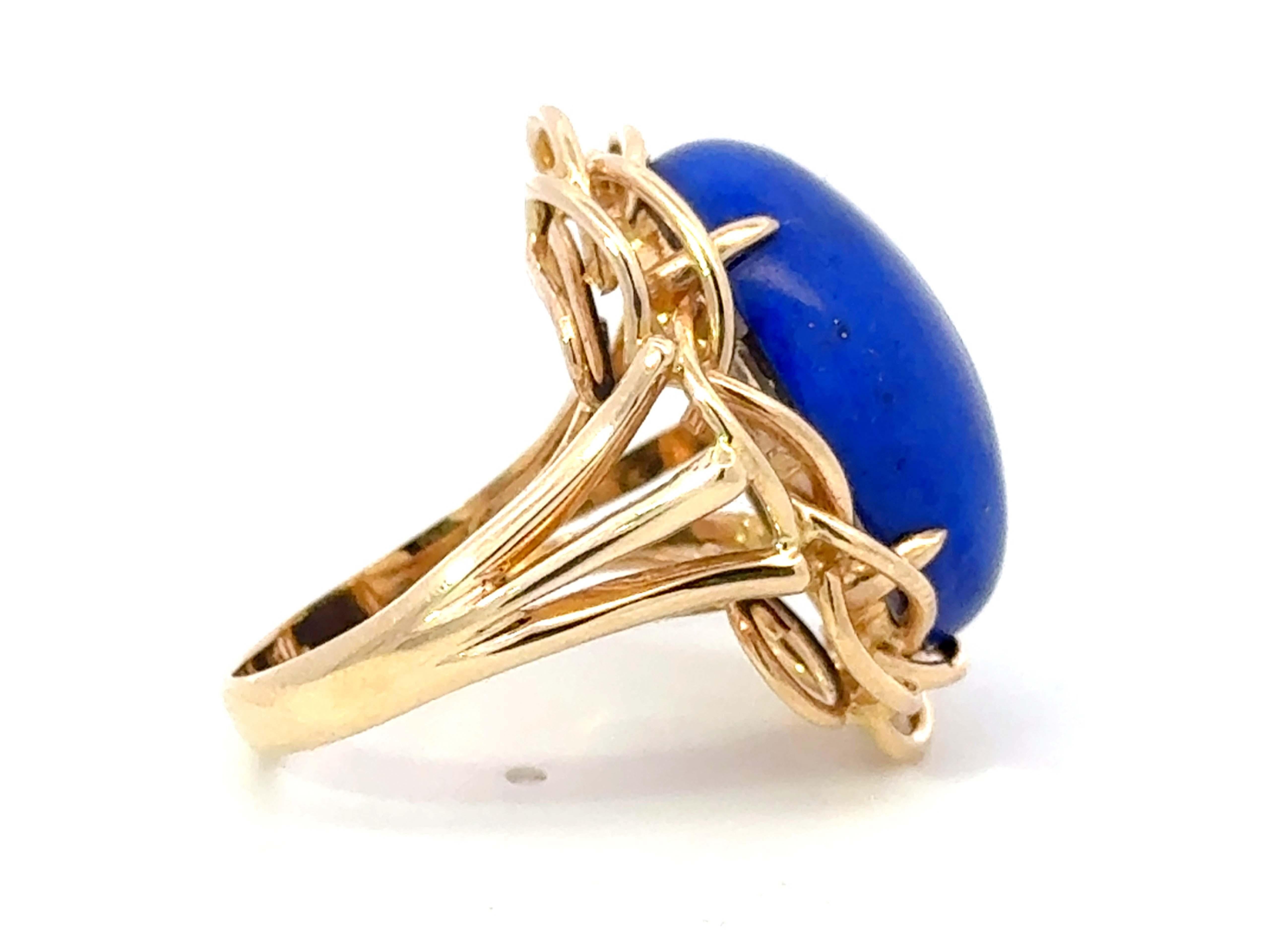 Large Oval Lapis Lazuli Cocktail Ring 14k Yellow Gold In Excellent Condition For Sale In Honolulu, HI