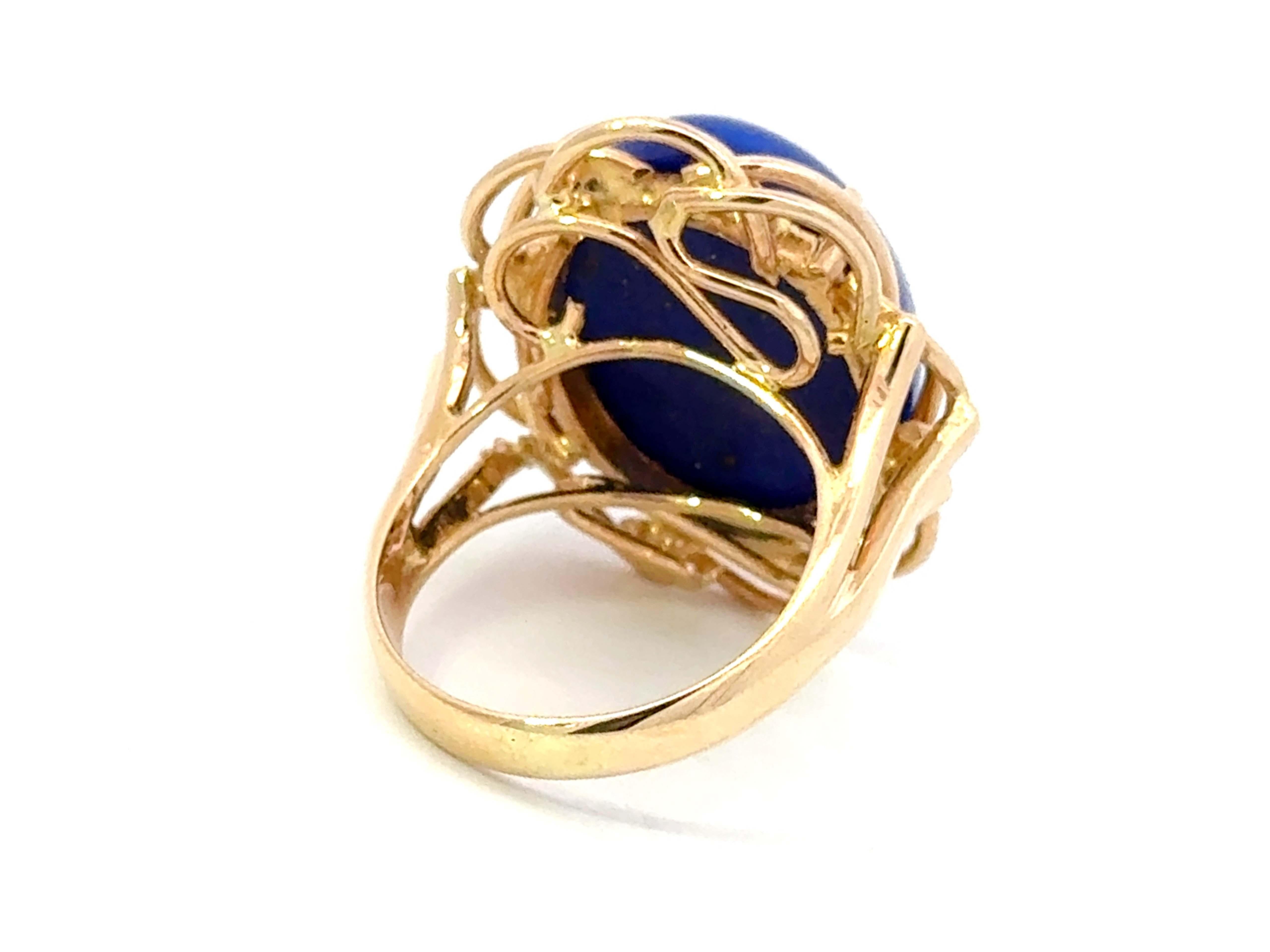 Large Oval Lapis Lazuli Cocktail Ring 14k Yellow Gold For Sale 1