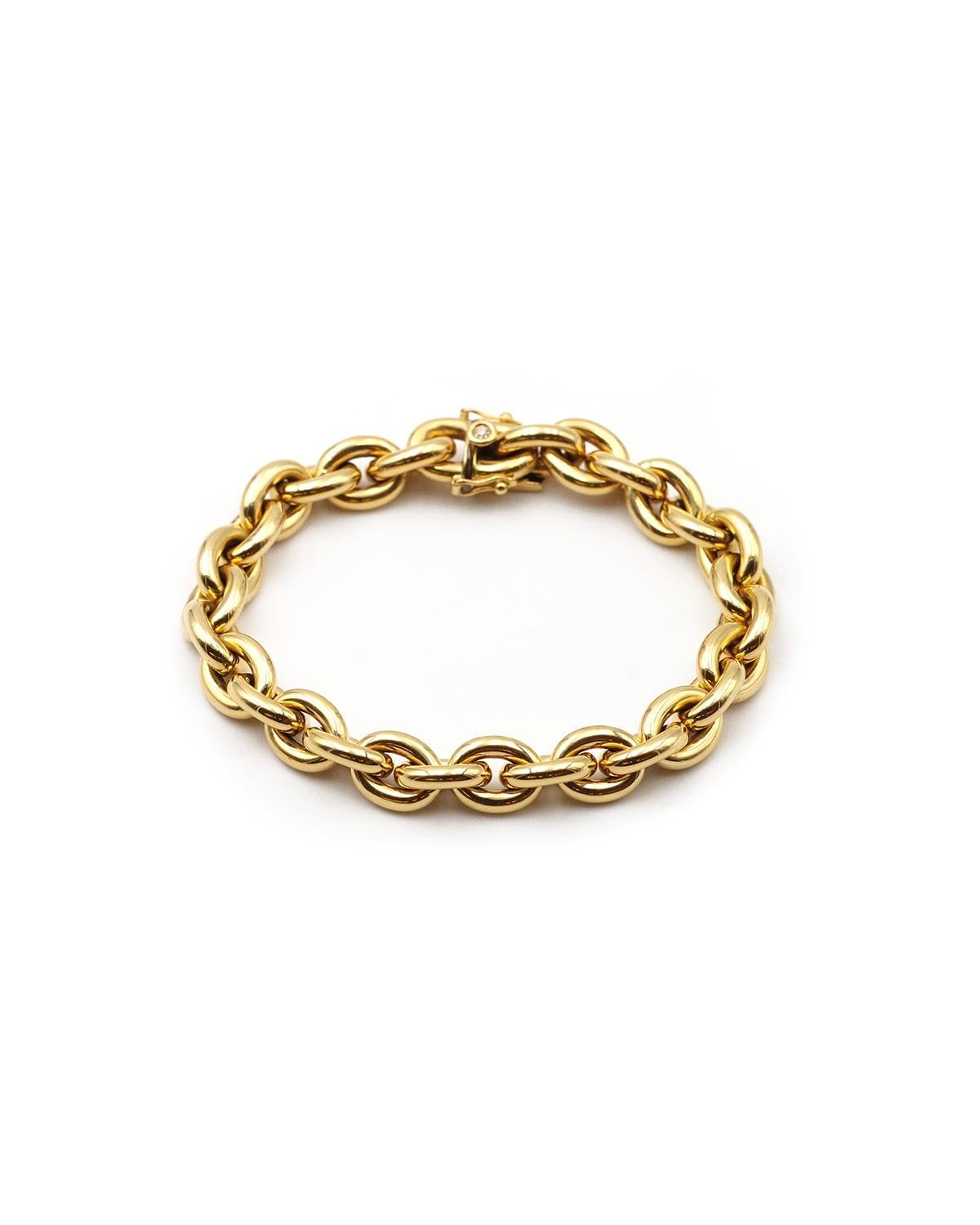 Women's Large oval links bracelet with diamond clasp in 18k gold, French bracelet For Sale