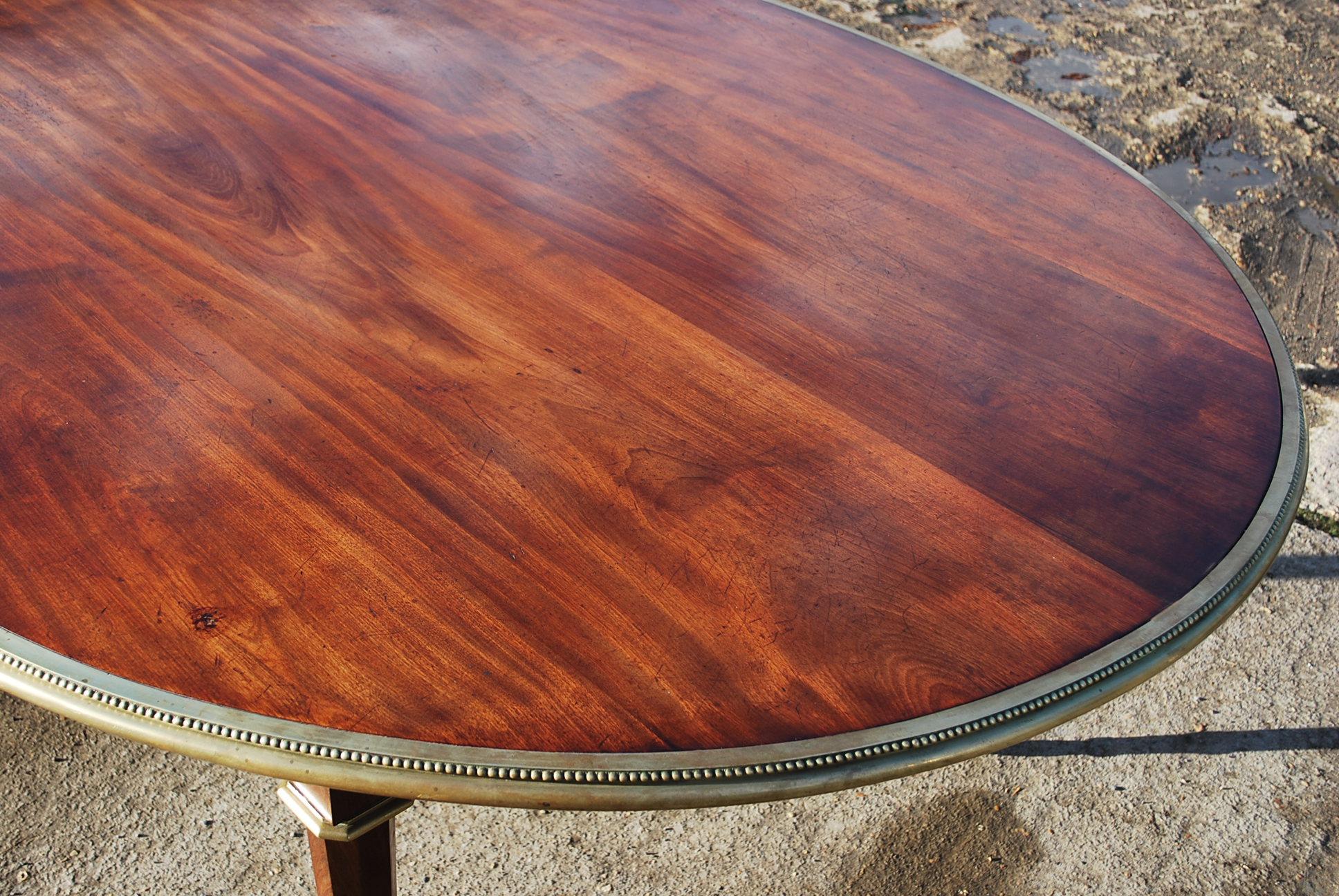 Large Oval Mahogany Dining Table In Fair Condition In Cheltenham, GB