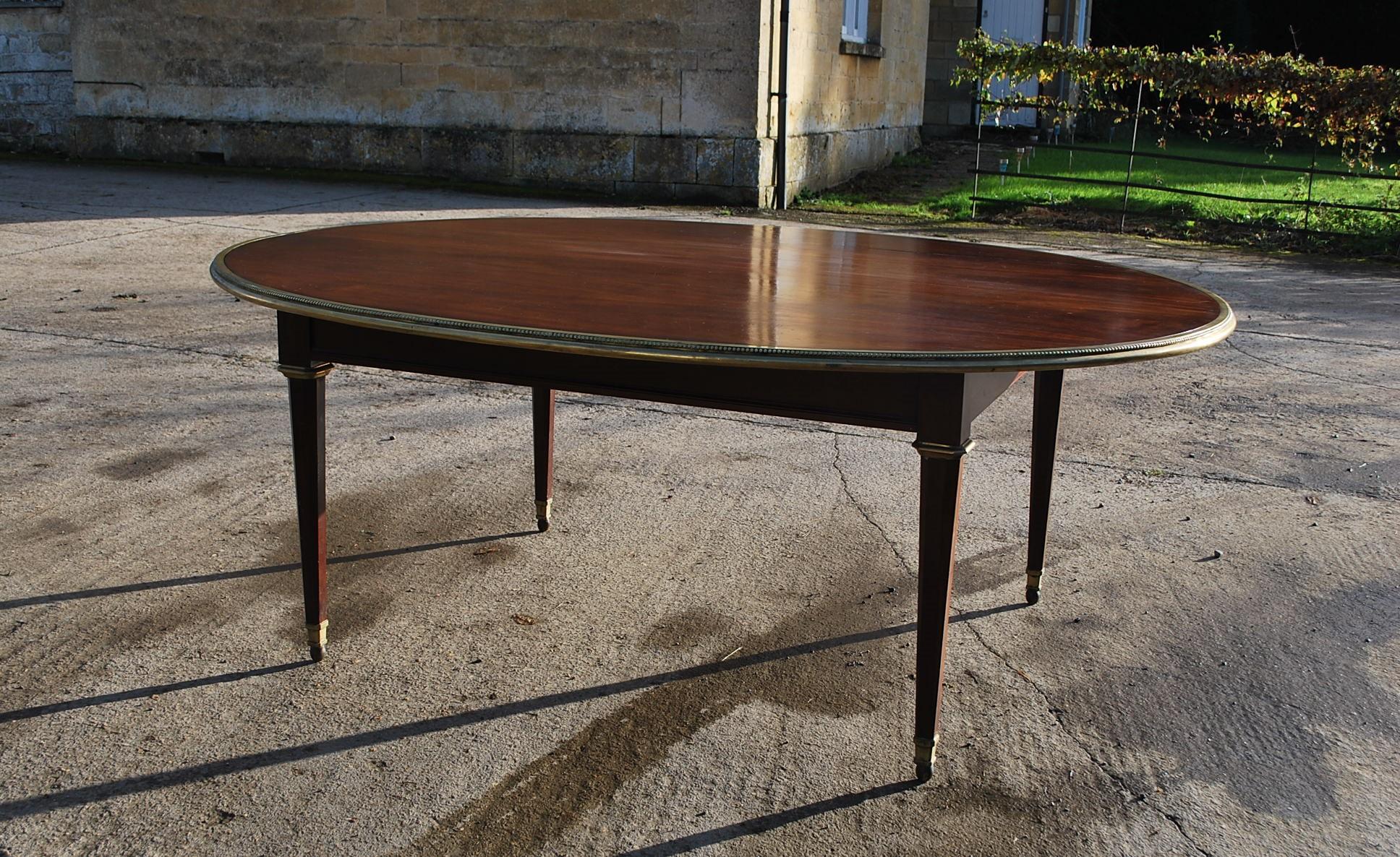 Large Oval Mahogany Dining Table 1