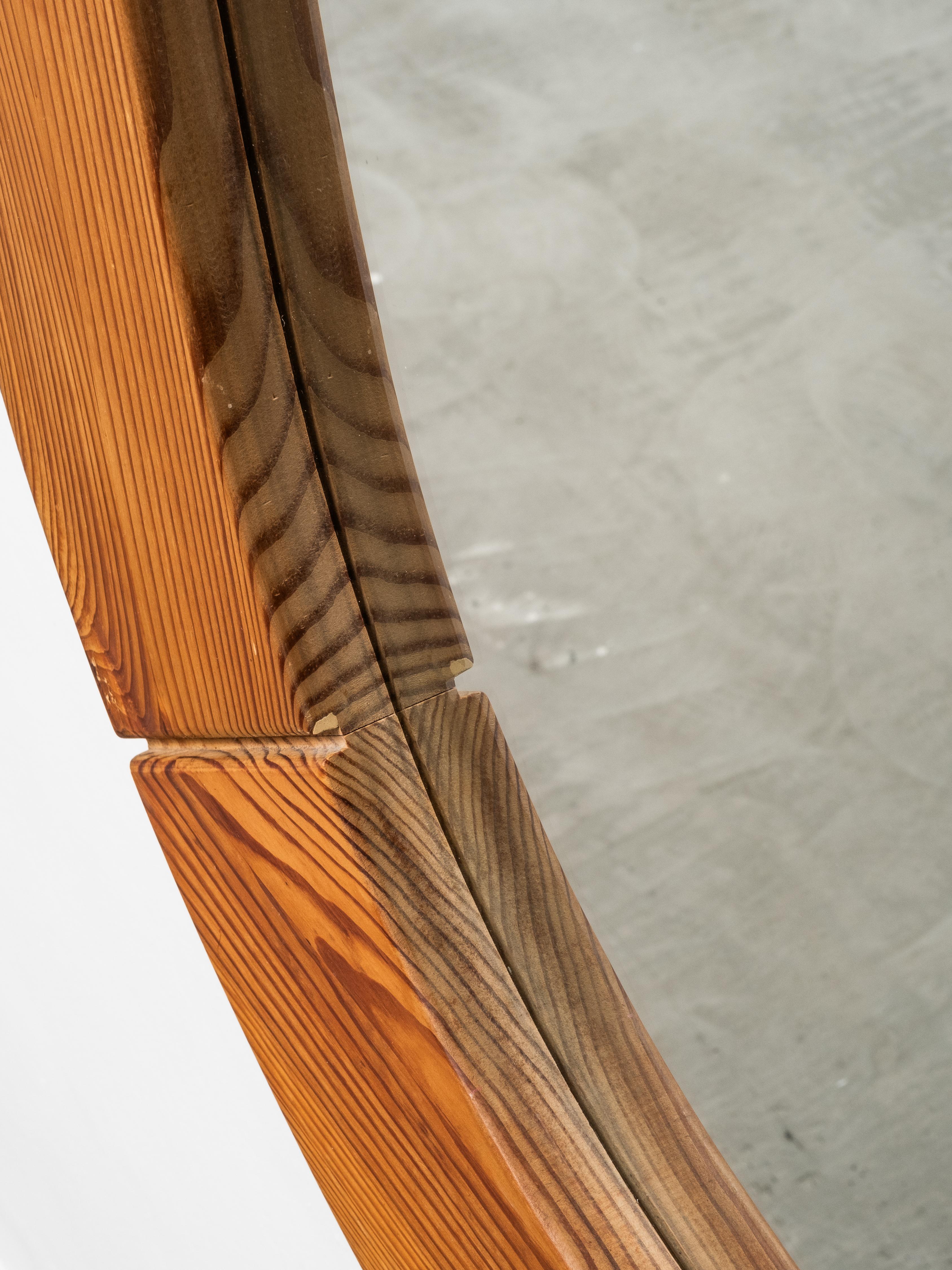 Miroir Grand miroir mural ovale en pin du milieu du siècle, Glas Mäster Markaryd, Suède, années 1970 en vente