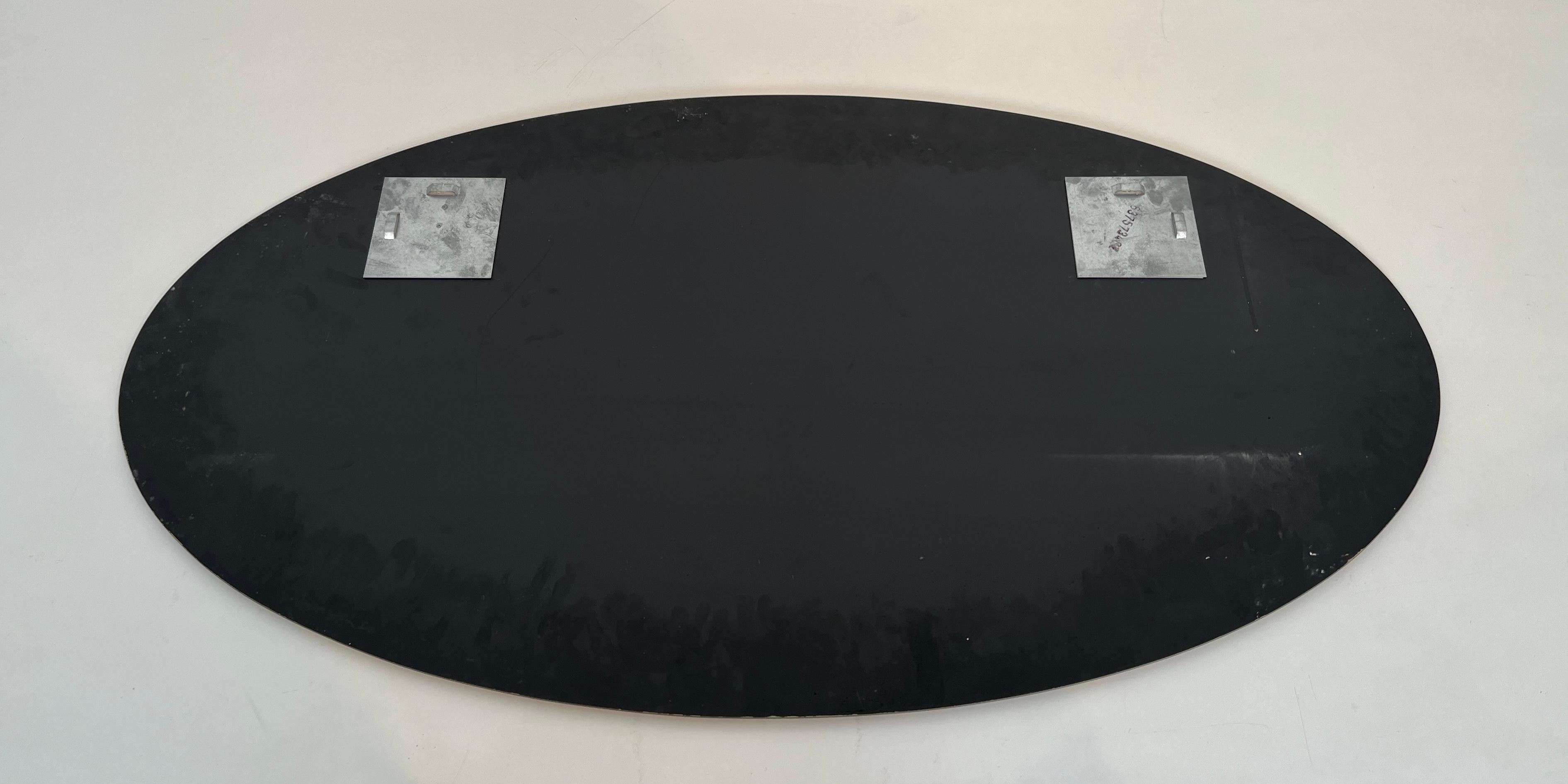 Espejo oval grande de Fontana Arte. Alrededor de 1970 en venta 3