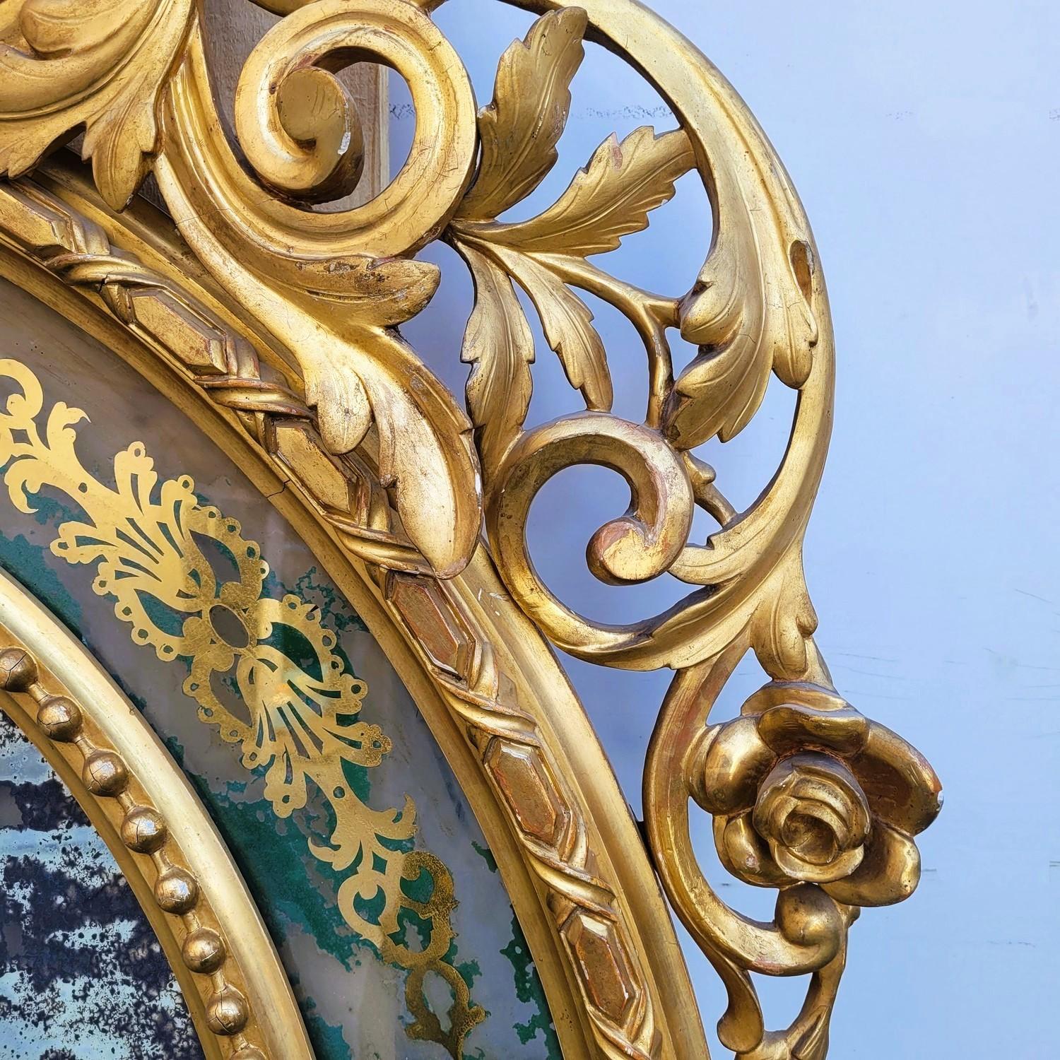 italien Grand miroir ovale en Wood Wood doré, Napoléon III, 19ème siècle en vente