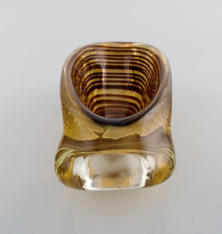 italien Grand bol ovale de Murano en verre d'art soufflé à la bouche avec design en spirale, années 1960 en vente
