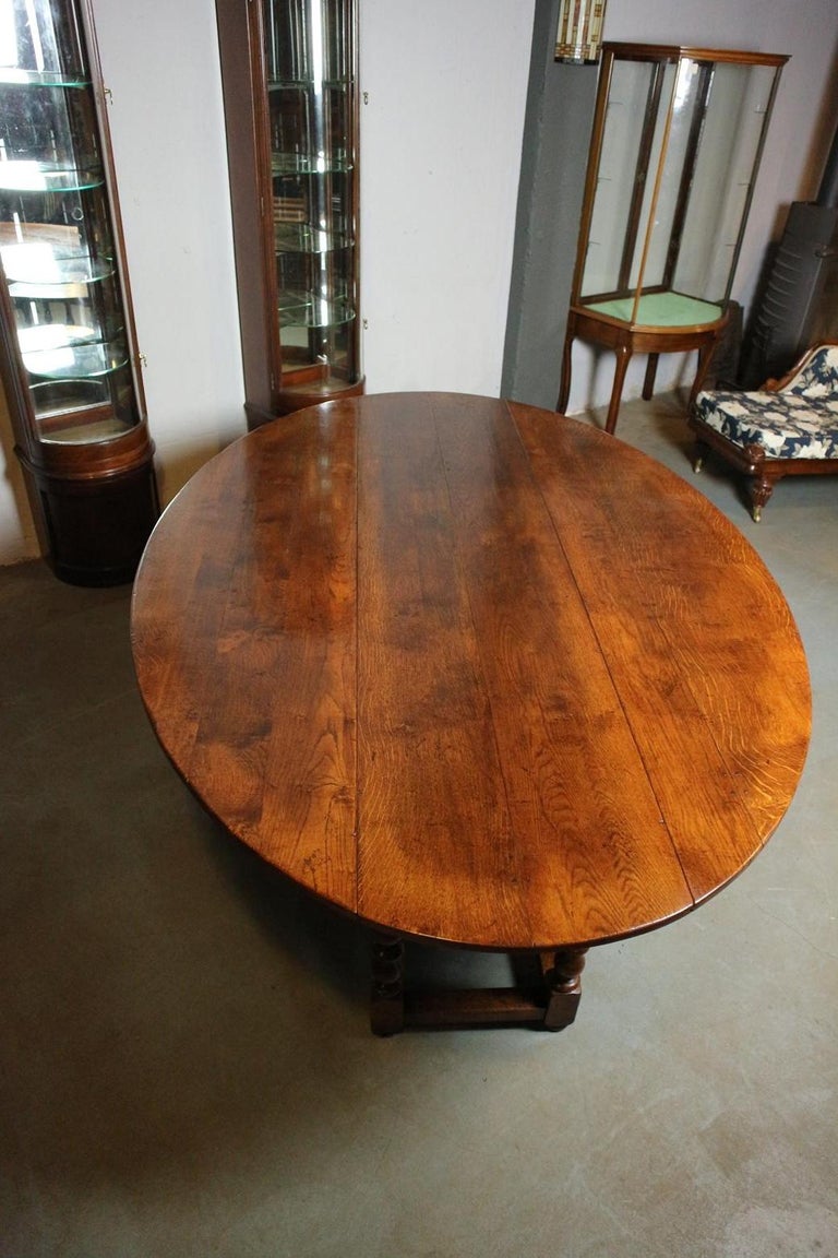 Large Oval Oak Dining Table For Sale at 1stDibs
