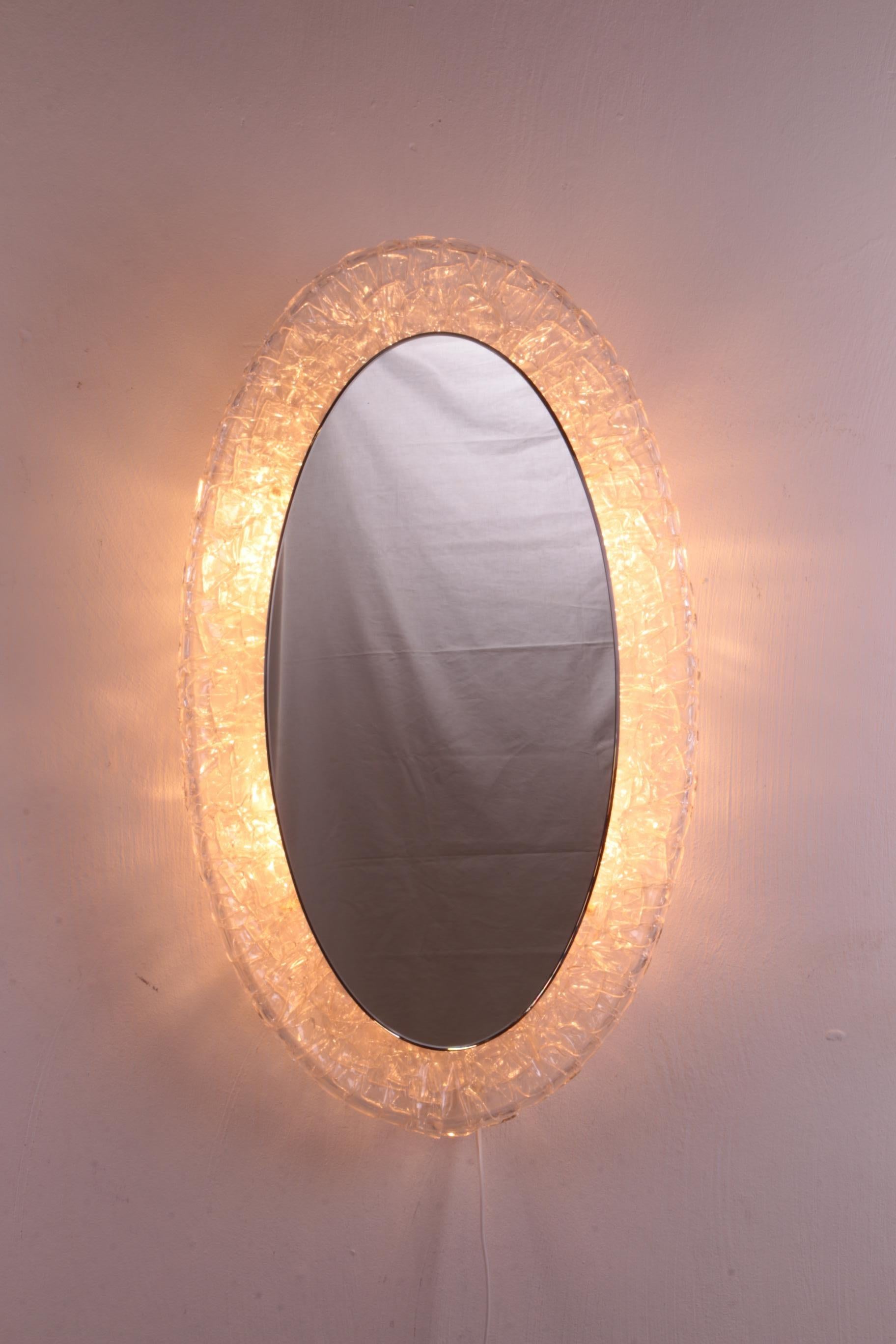 Mid-Century Modern Large Oval Plexiglas Mirror with Lighting, 1960, Germany For Sale