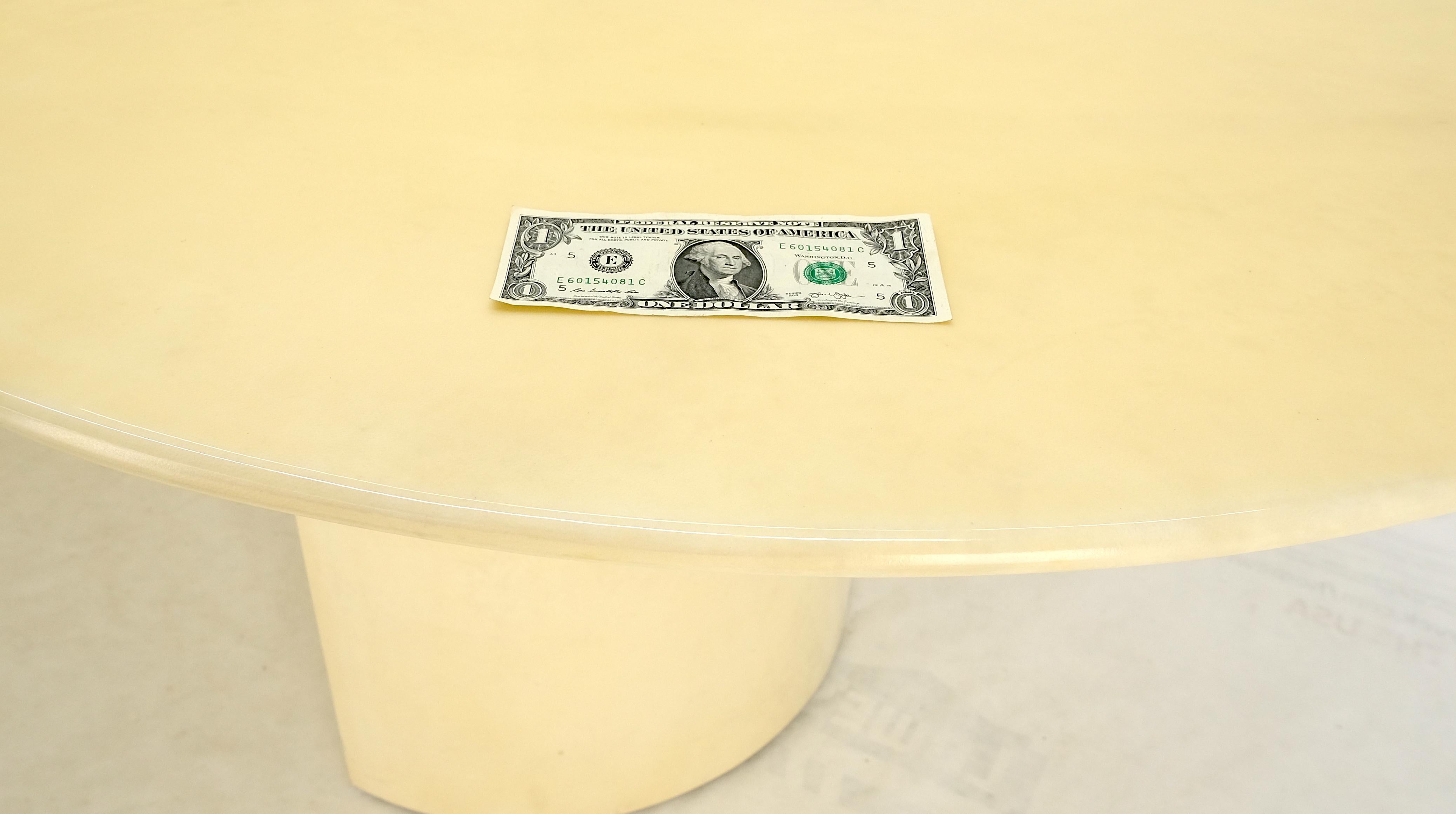 Grande table de salle à manger ovale en peau de chèvre parcheminée laquée MINT en vente 6