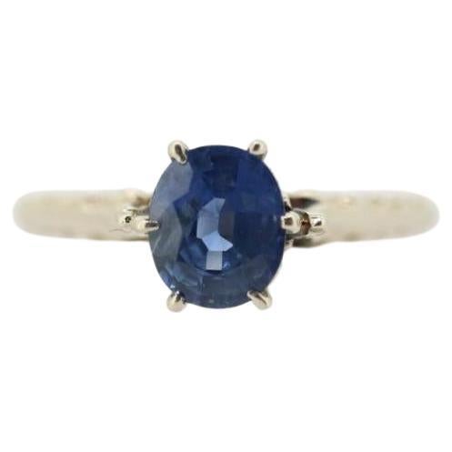 Large oval Sapphire 14k solitaire ring. 14k white gold Art deco engraved designs