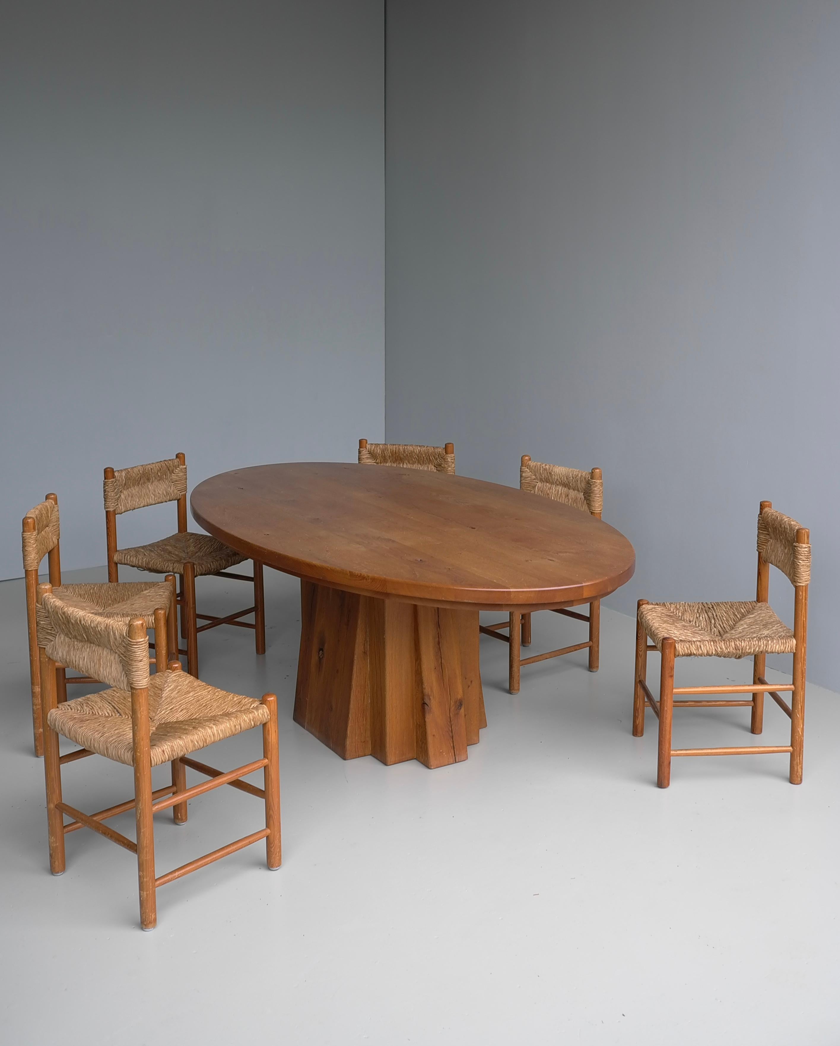 French Large Oval Solid Oak Dining Table in style of Pierre Chapo, France circa 1970 For Sale