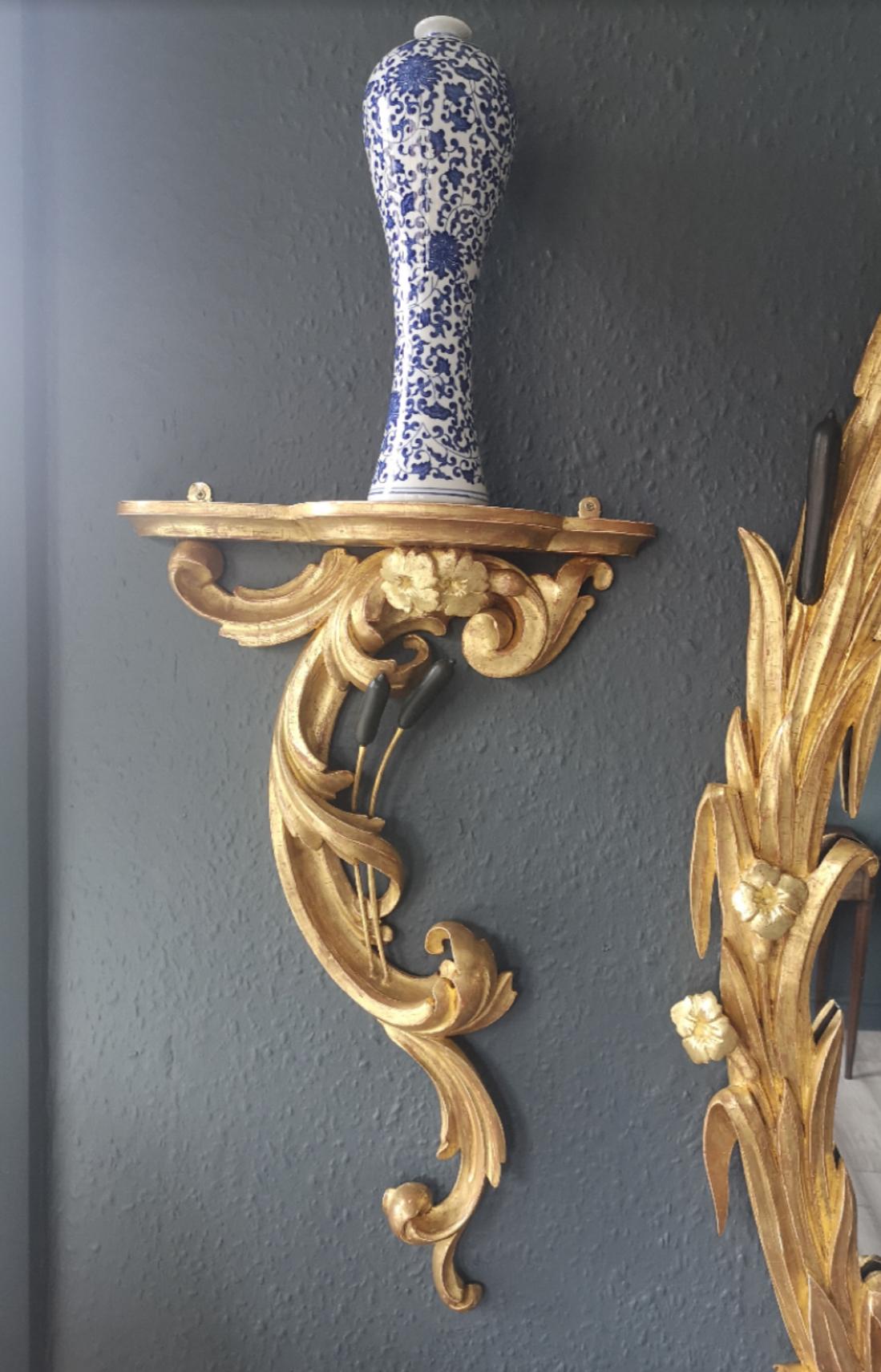 Grand miroir mural ovale et supports muraux rococo Excellent état - En vente à Reepham, GB
