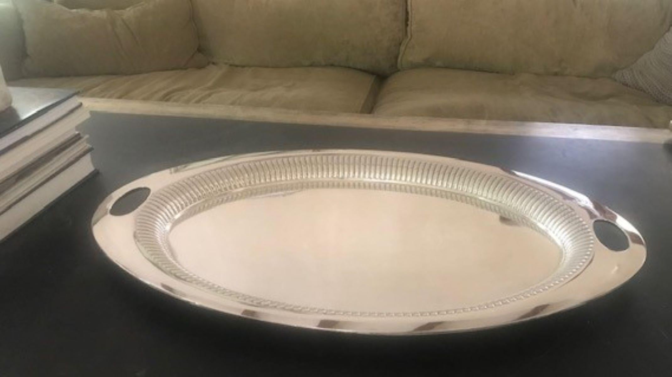 Large Oval White & Hall Sheffield Silver Plate Serving Tray, circa 1930s In Good Condition For Sale In Ross, CA