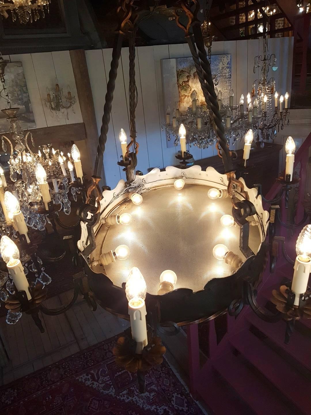 Large Oval Wrought Iron Castle Chandelier with 20 Lights For Sale 5