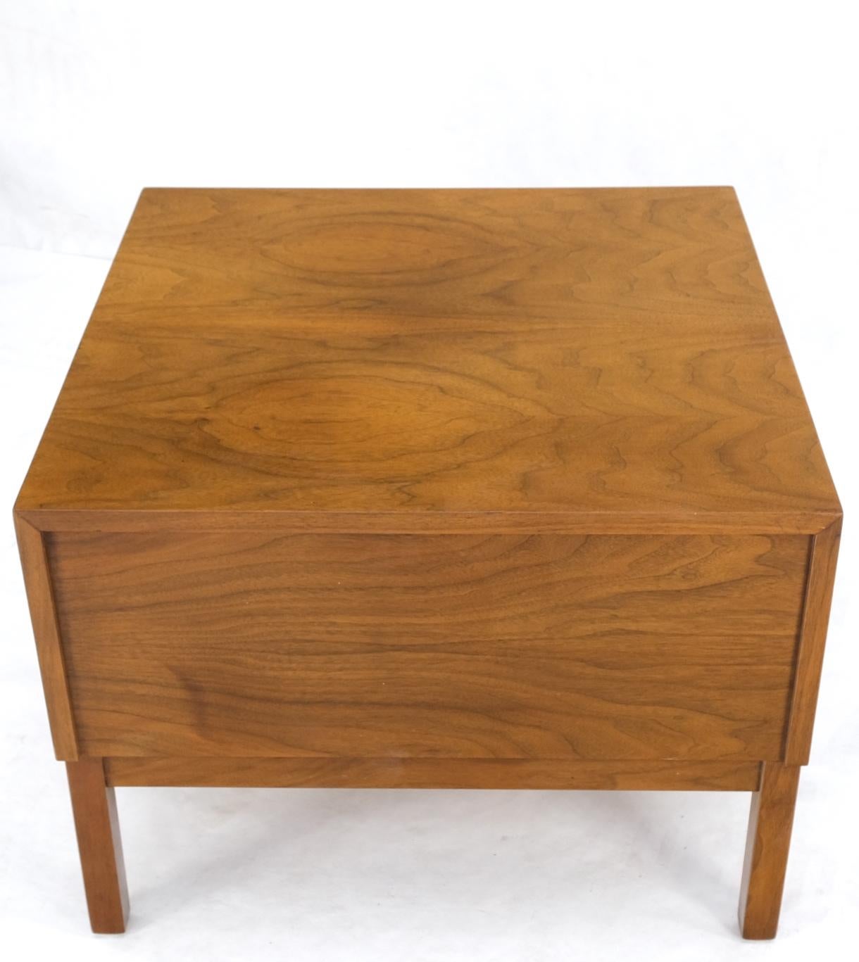 Large Oversize Cube Shape Square 2 Drawers Light Walnut Nightstand Table Mint For Sale 8