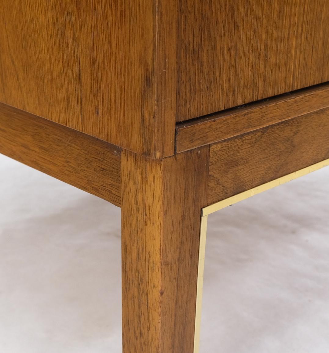 Mid-Century Modern Large Oversize Cube Shape Square 2 Drawers Light Walnut Nightstand Table Mint For Sale