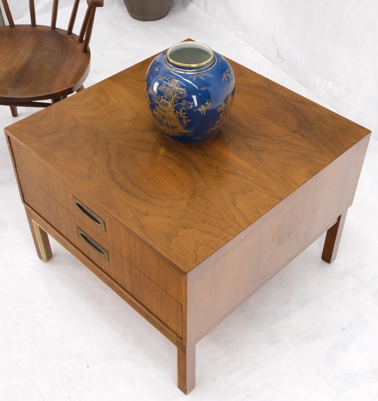 20th Century Large Oversize Cube Shape Square 2 Drawers Light Walnut Nightstand Table Mint For Sale
