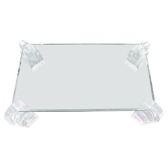 Tavolino da caffè grande e sovradimensionato con base in lucite e piano in vetro, rettangolare con angoli tagliati