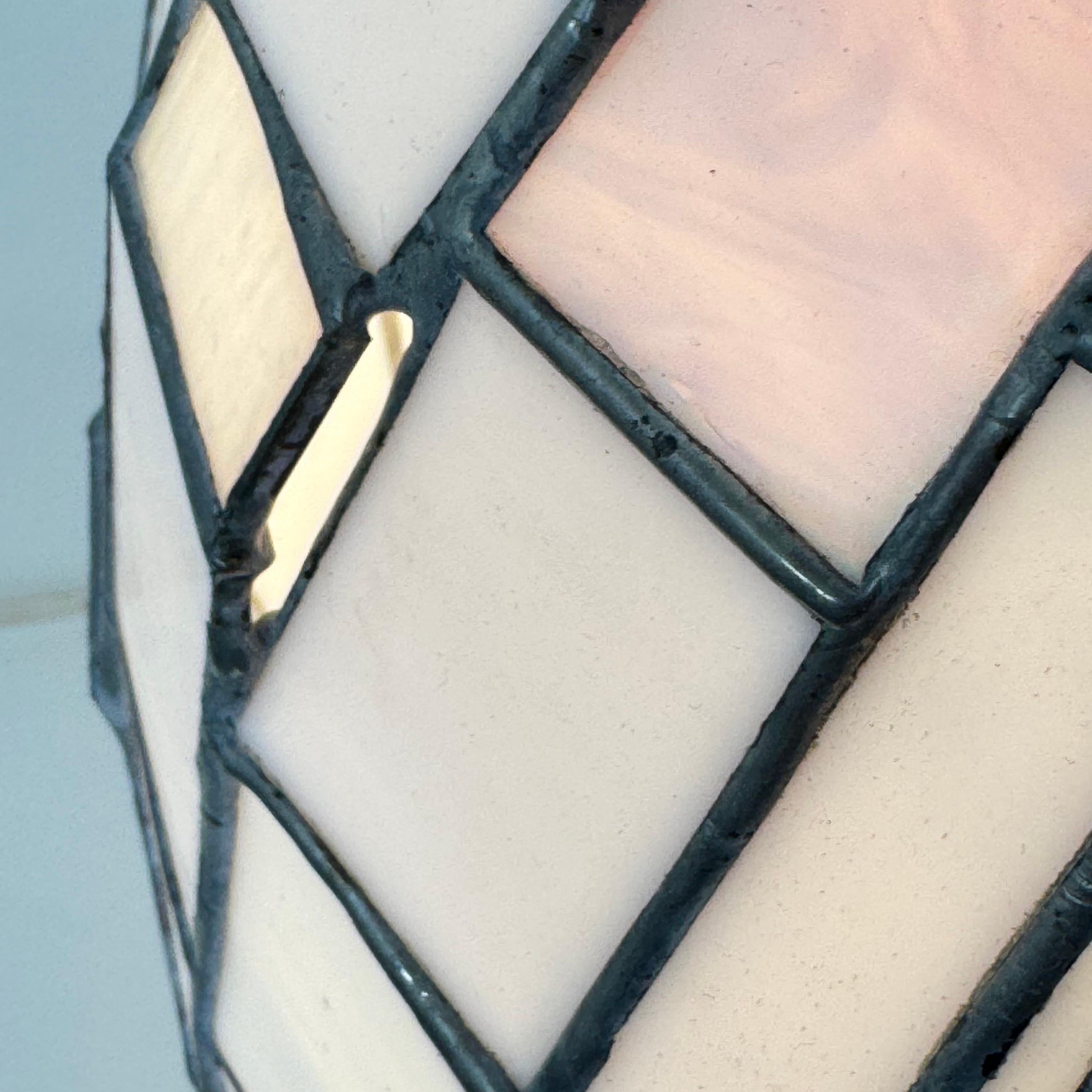 Grande lampe ovoïde en nacre irisée de style Tiffany, 1980 en vente 7