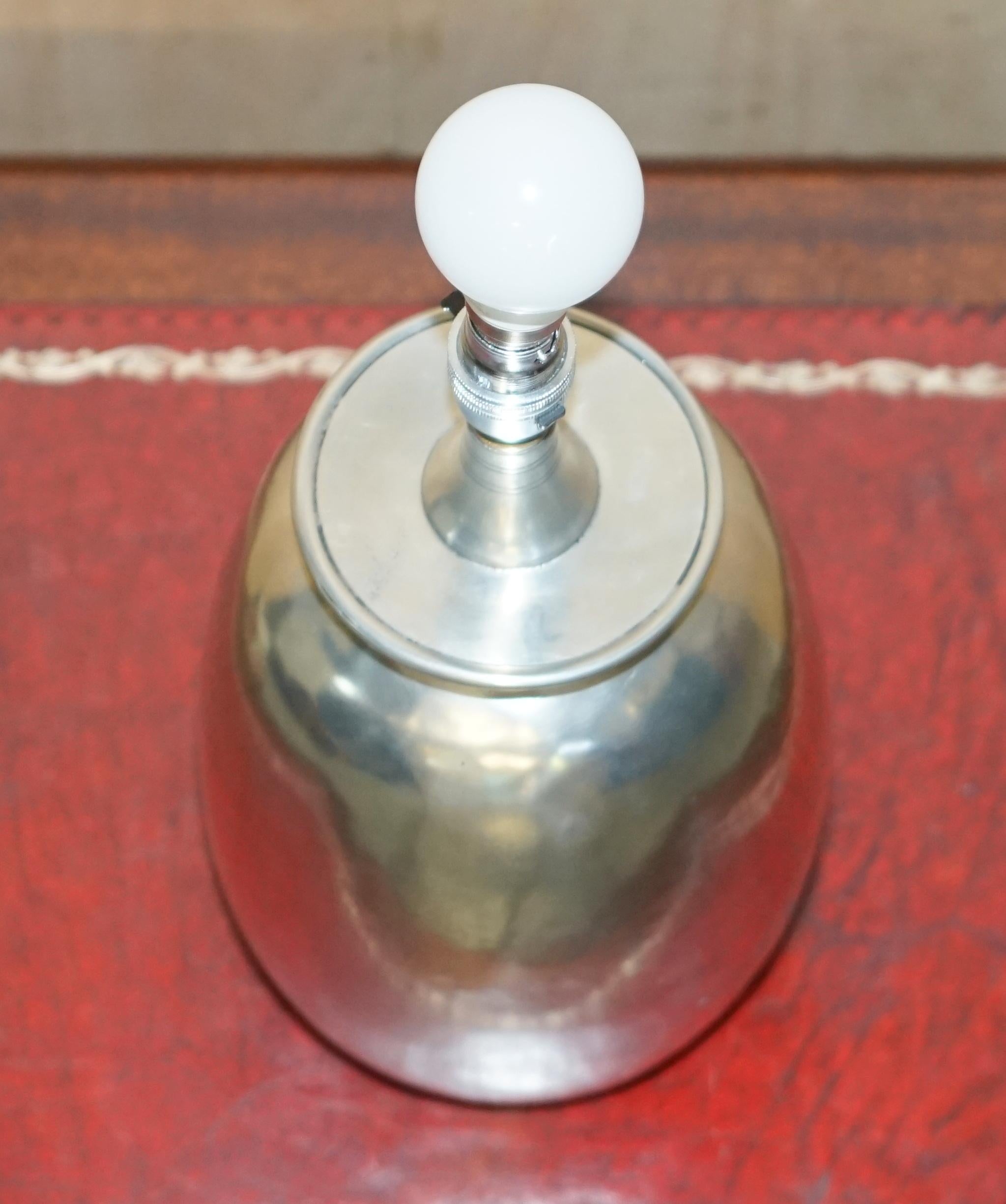 GRANDE VASO DI GUFO STAMPATO ARTE ITALICA TAVOLA MARINONI Vaso a forma di cupola in pietraluce in vendita 1