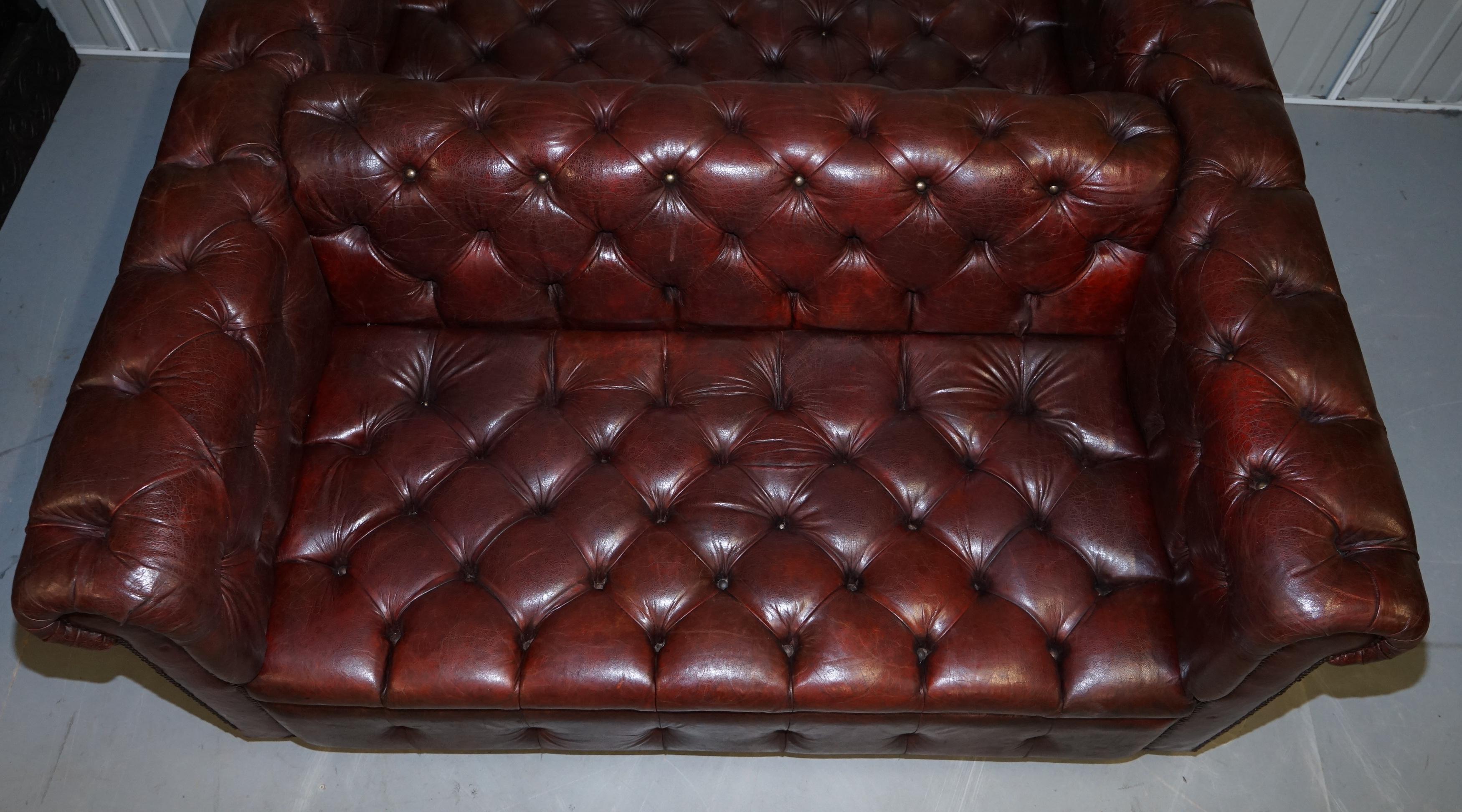 Large Oxblood Vintage Leather Double Sided Chesterfield Tufted Conversation Sofa 10
