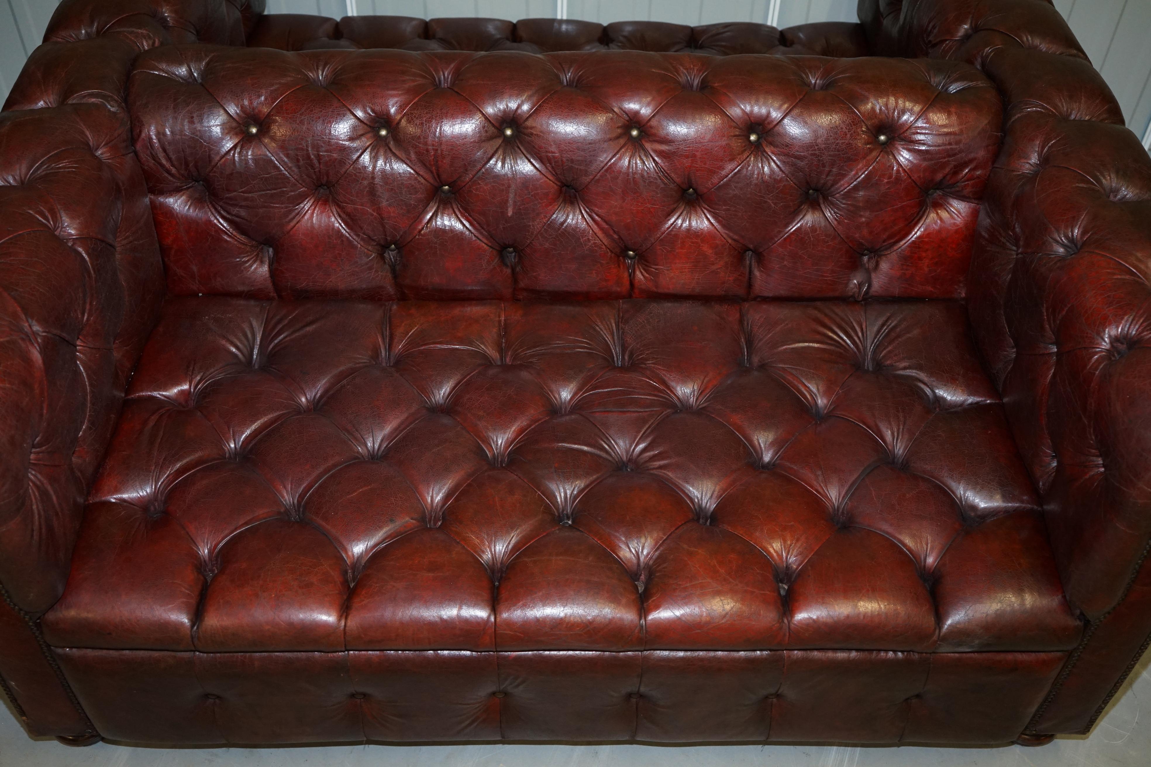 Large Oxblood Vintage Leather Double Sided Chesterfield Tufted Conversation Sofa 11