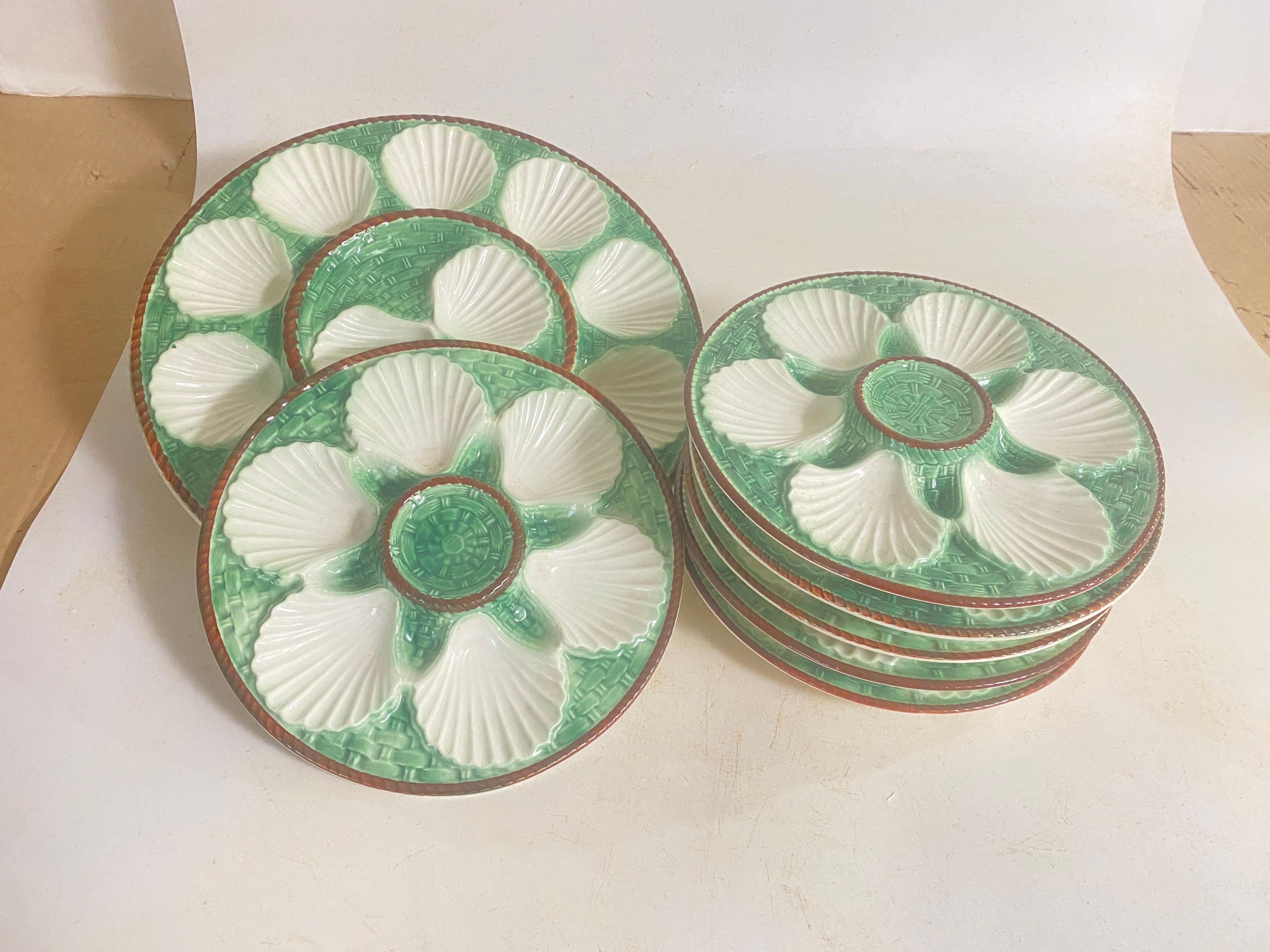 Large Oyster Plate and 6 Plates in Ceramic Grenn and White France  1