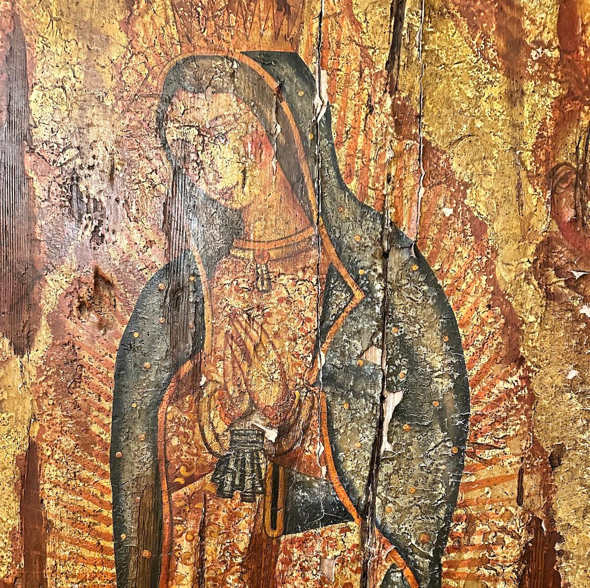 Un grande pannello messicano in legno dipinto della Vergine di Guadalupe, risalente agli anni '40 circa.

Misure:
Altezza: 60