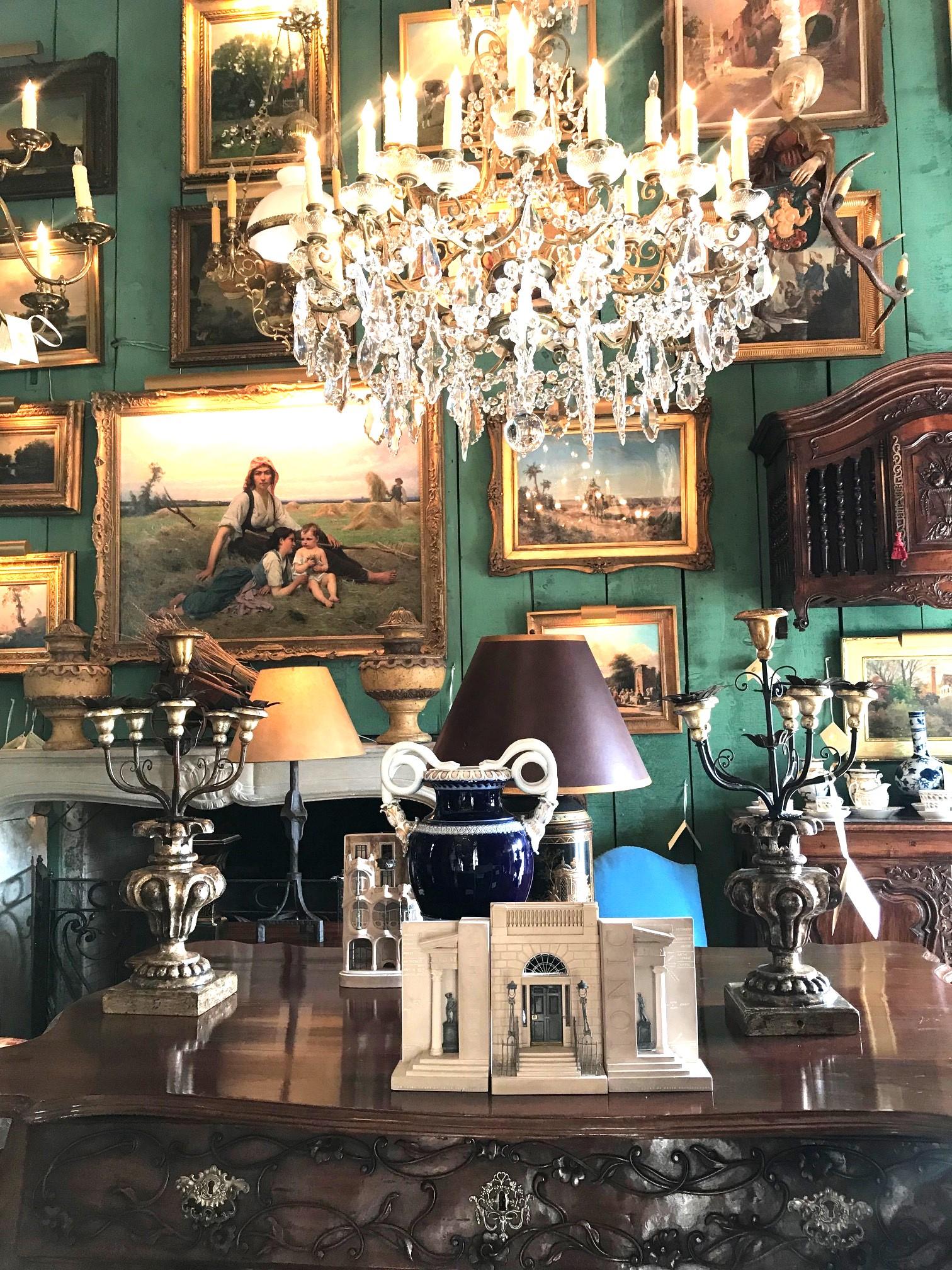 Grande coppia di candelieri del XVIII secolo Portacandele in argento Luce d'atmosfera Tavolo da pranzo in vendita 4