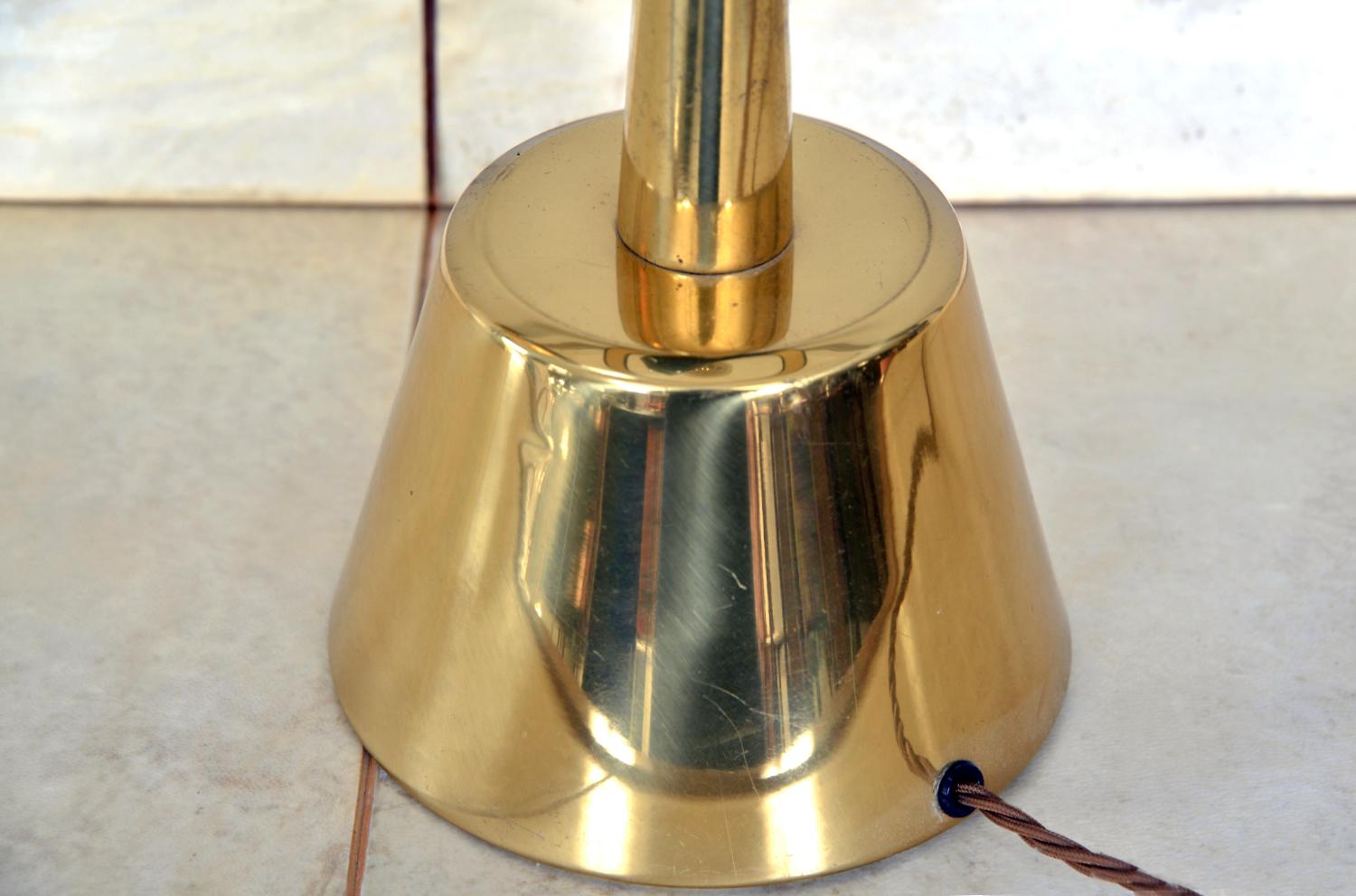 Metal Large Pair 1950s American Midcentury Brass Glass Table Lamps Hollywood Regency For Sale