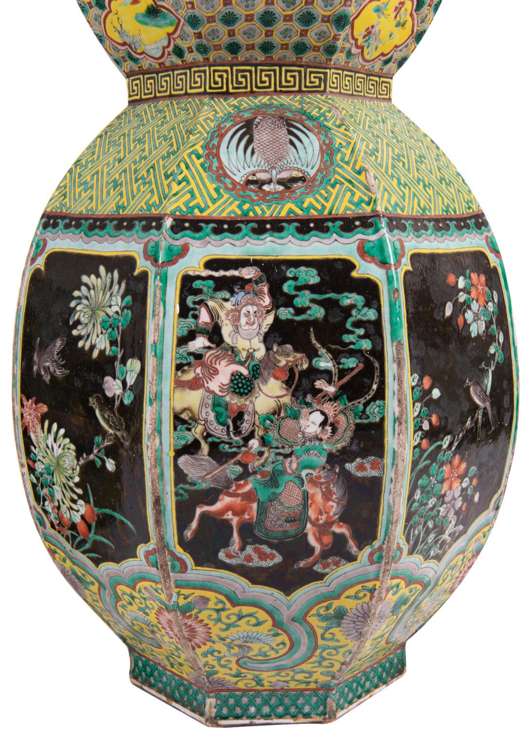 Hand-Painted Large Pair 19th Century Chinese Famille Noire Double Gourd Vases For Sale
