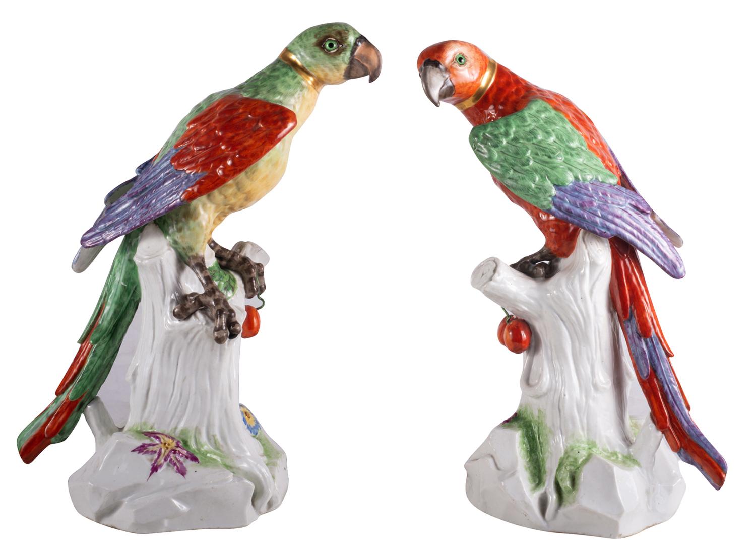Large Pair of 19th Century Dresden Porcelain Parrots 10