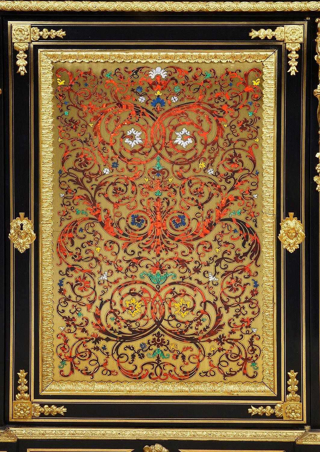 Intarsio Grande coppia di Cabunet Boulle francesi del XIX secolo in vendita