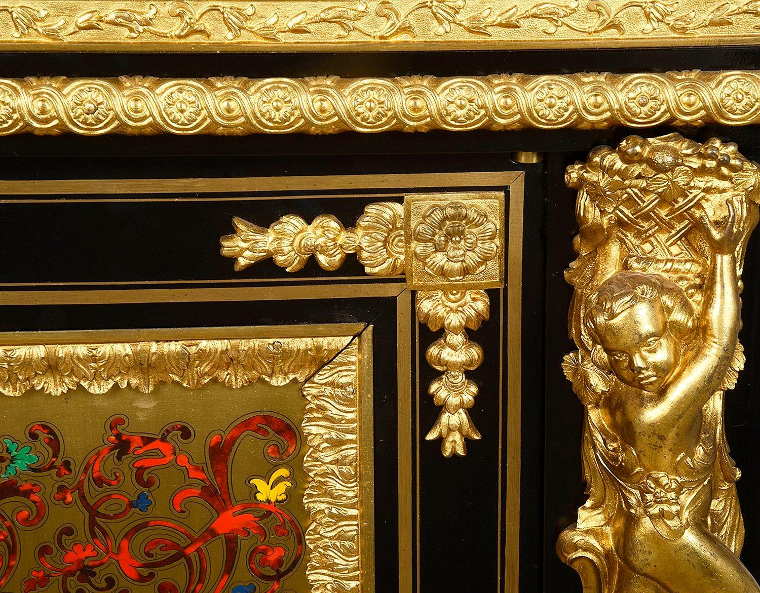 Grande coppia di Cabunet Boulle francesi del XIX secolo in vendita 1